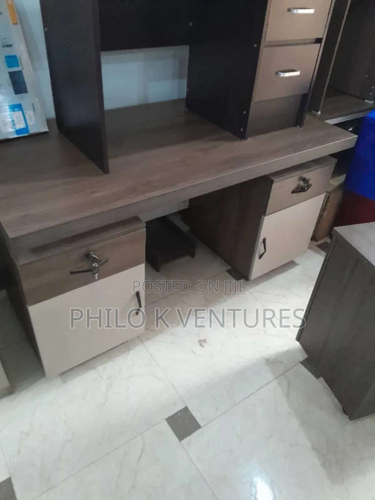 Both Sides Drawer Table for Sale