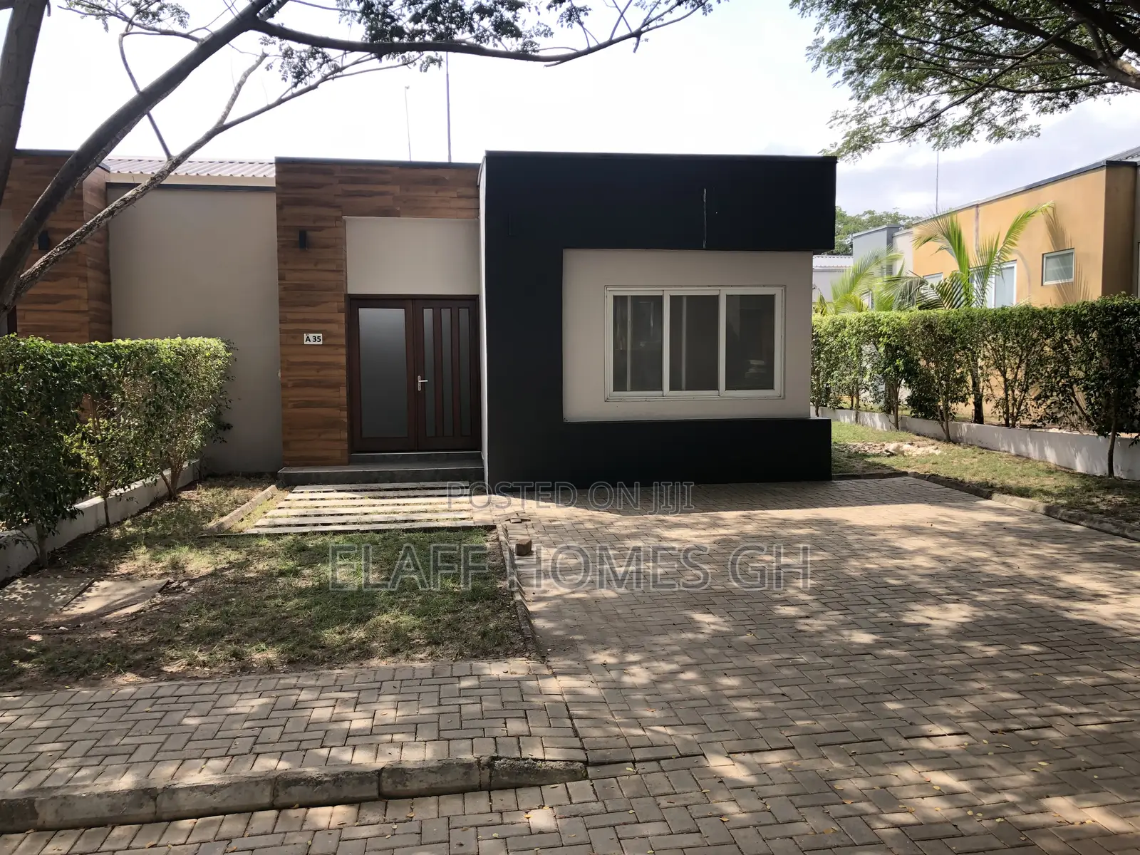 3bdrm Bungalow in Elaffhomesgh, East Legon for rent