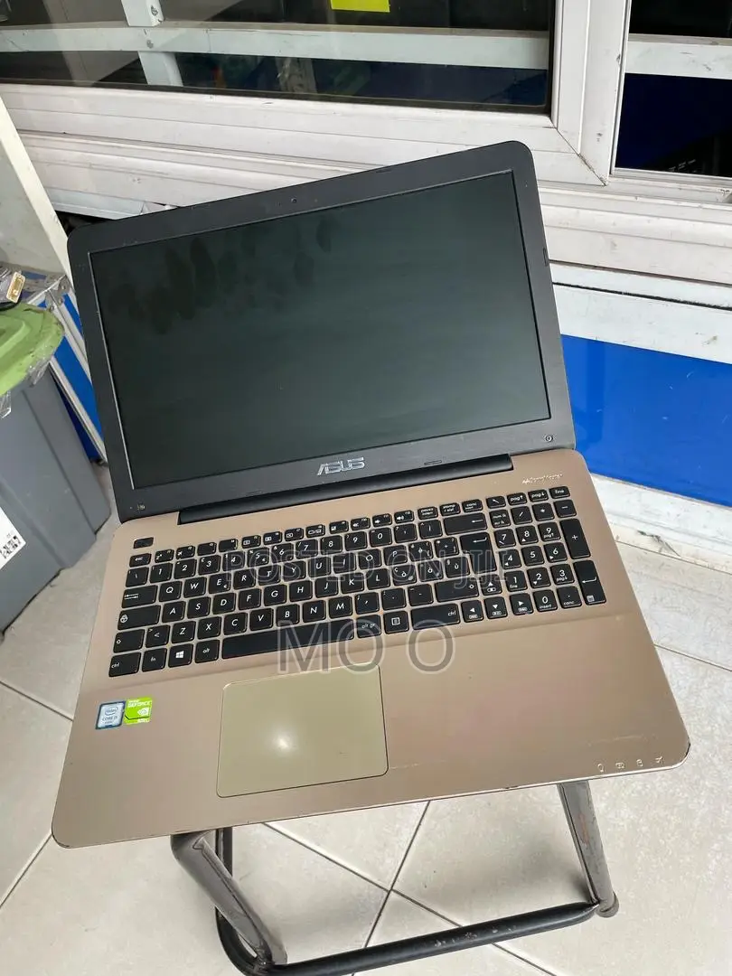 Laptop Asus F550CC 8GB Intel Core I5 HDD 1T