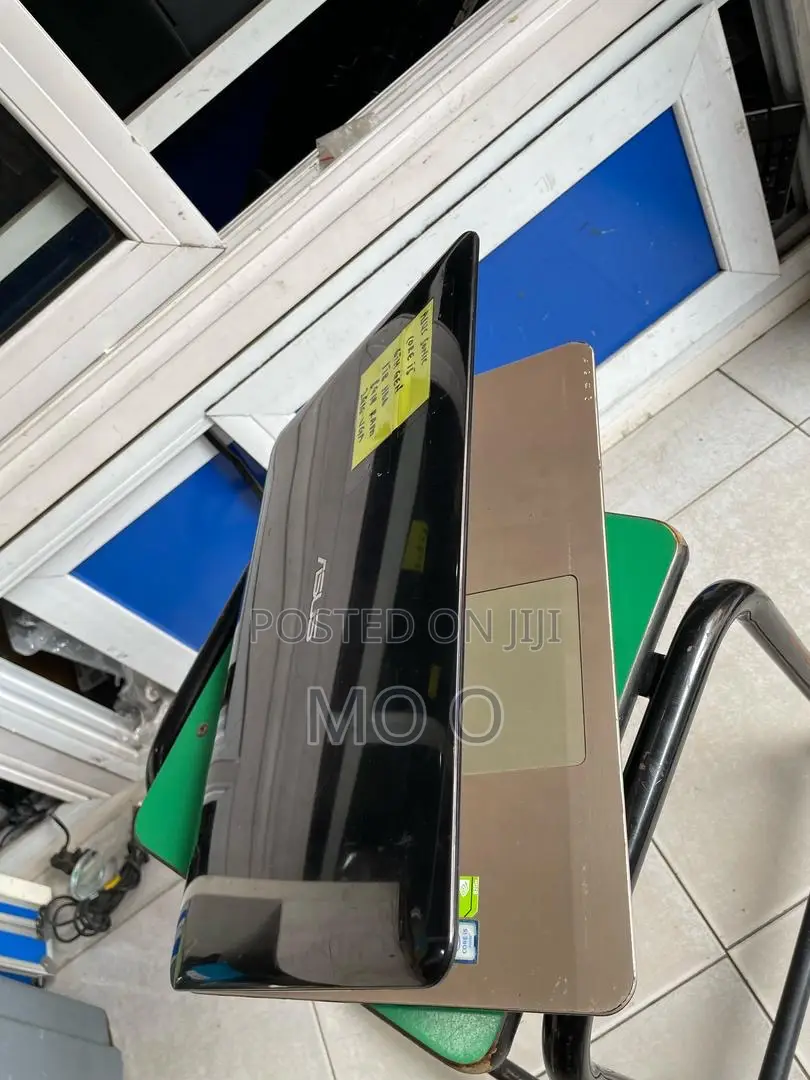 Laptop Asus F550CC 8GB Intel Core I5 HDD 1T
