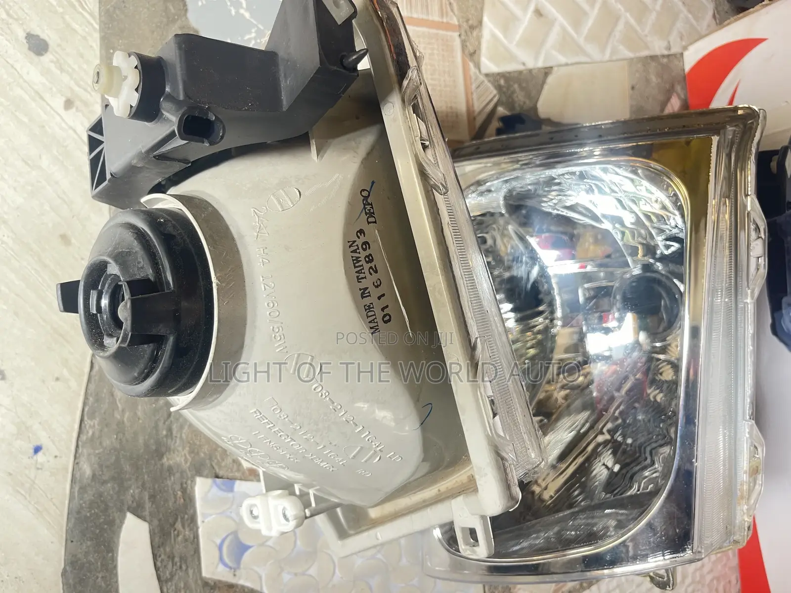 Hilux 2001 Headlight Original