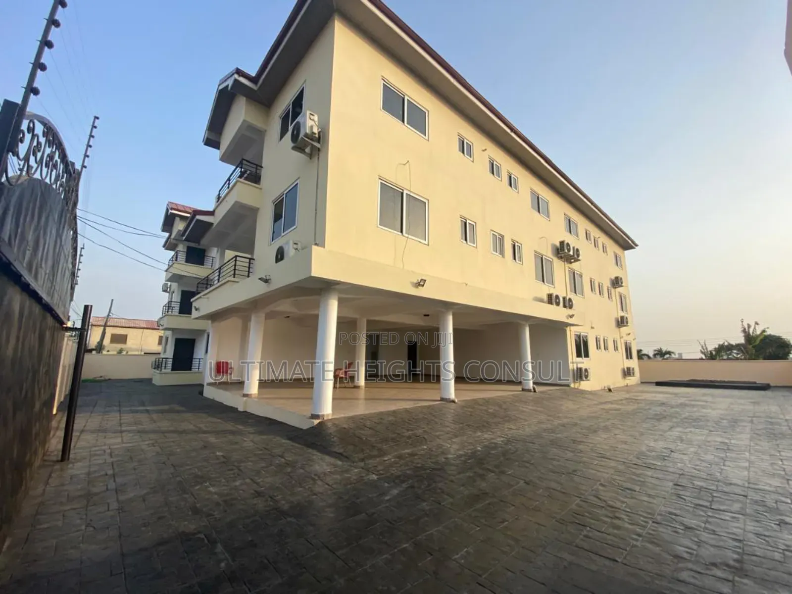 2bdrm Apartment in Odokor, North Kaneshie for rent