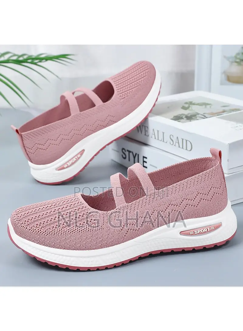 Lightweight Breathable Comfortable Mesh Soft Sole Slip-on Sh