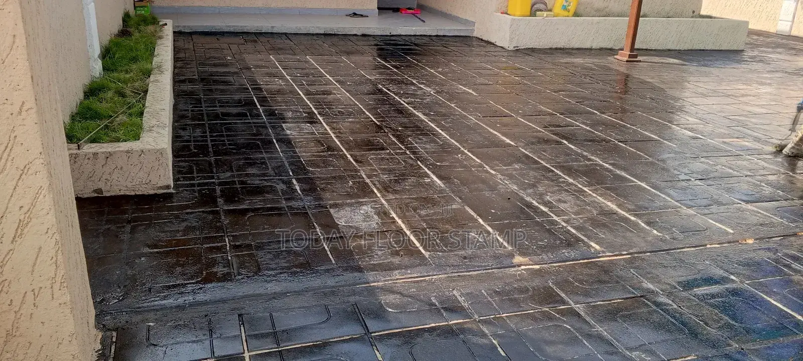 Pavement Polish