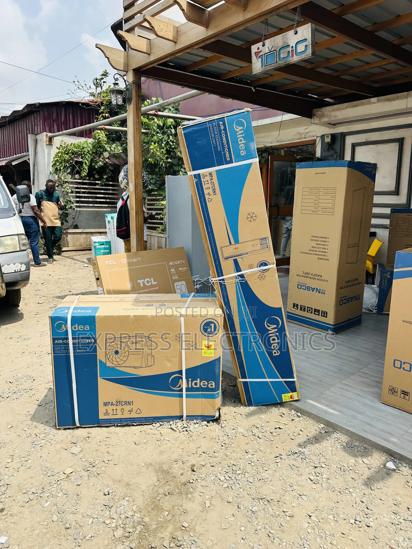 Ultra Quiet Operation Split Floor Standing 3.0hp Midea