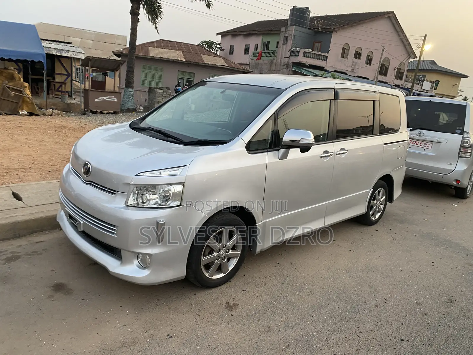 Toyota Voxy SV Premium 2014 Black