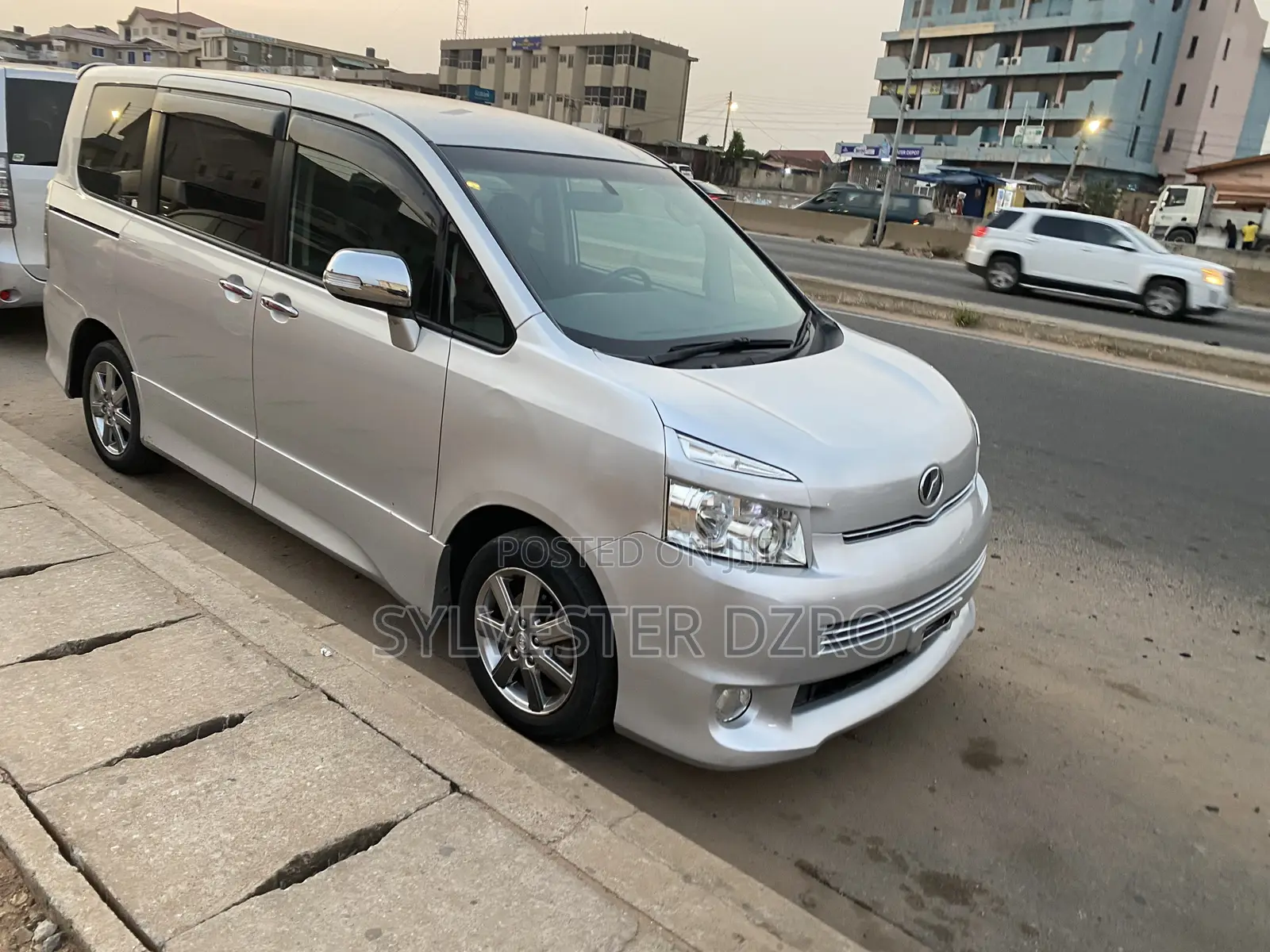 Toyota Voxy SV Premium 2014 Black