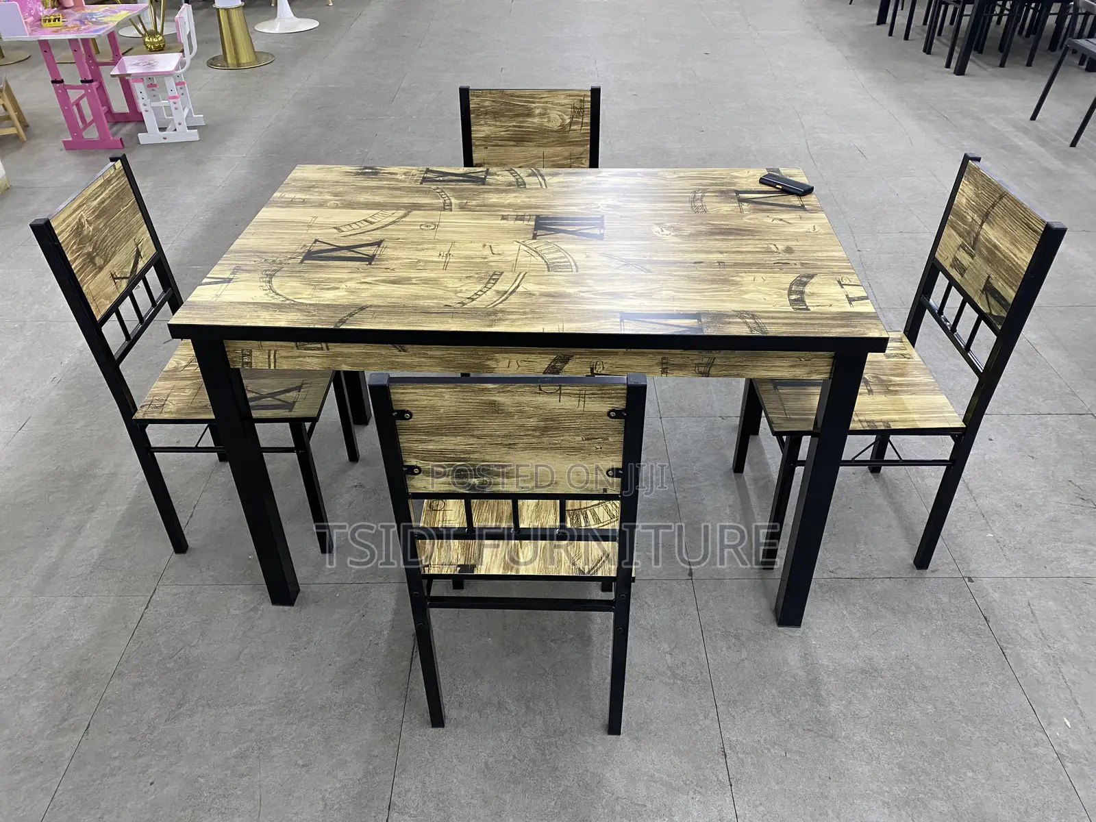 Classic Dining Table With 4chairs