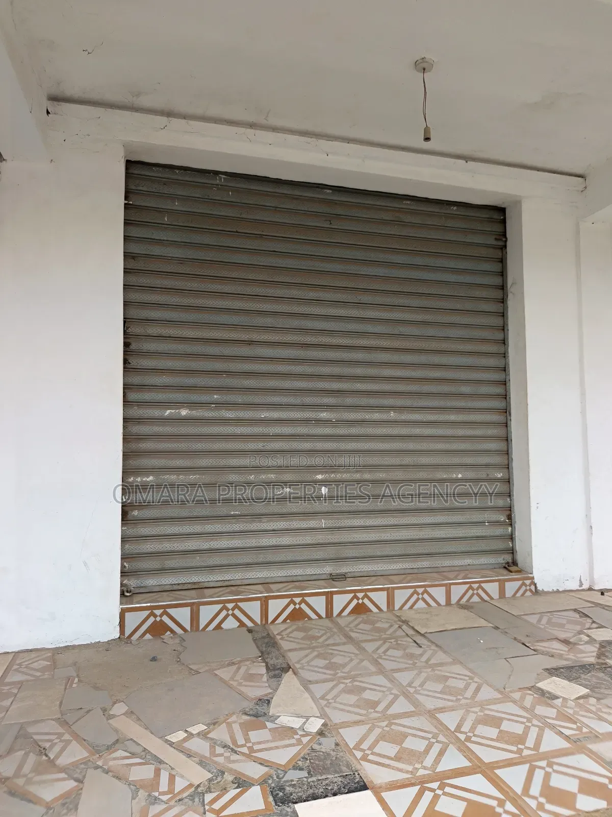 Shop for Rent at Adenta