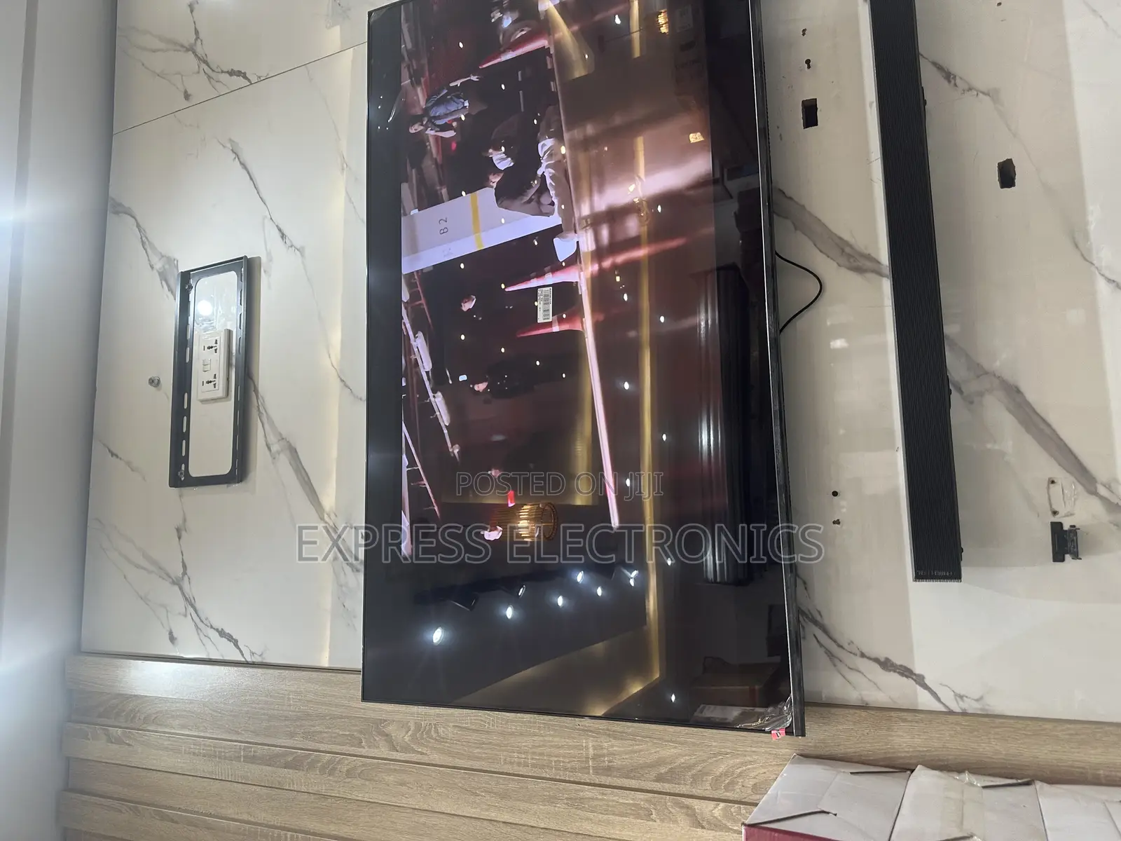 Call and Purchase for Samsung Uhd Smart 98”Du9000