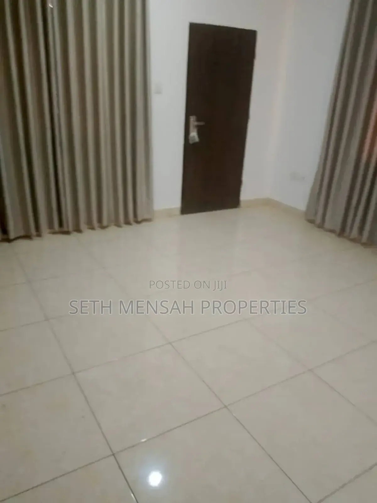 5bdrm Townhouse / Terrace in Skm Properties, Cantonments for rent
