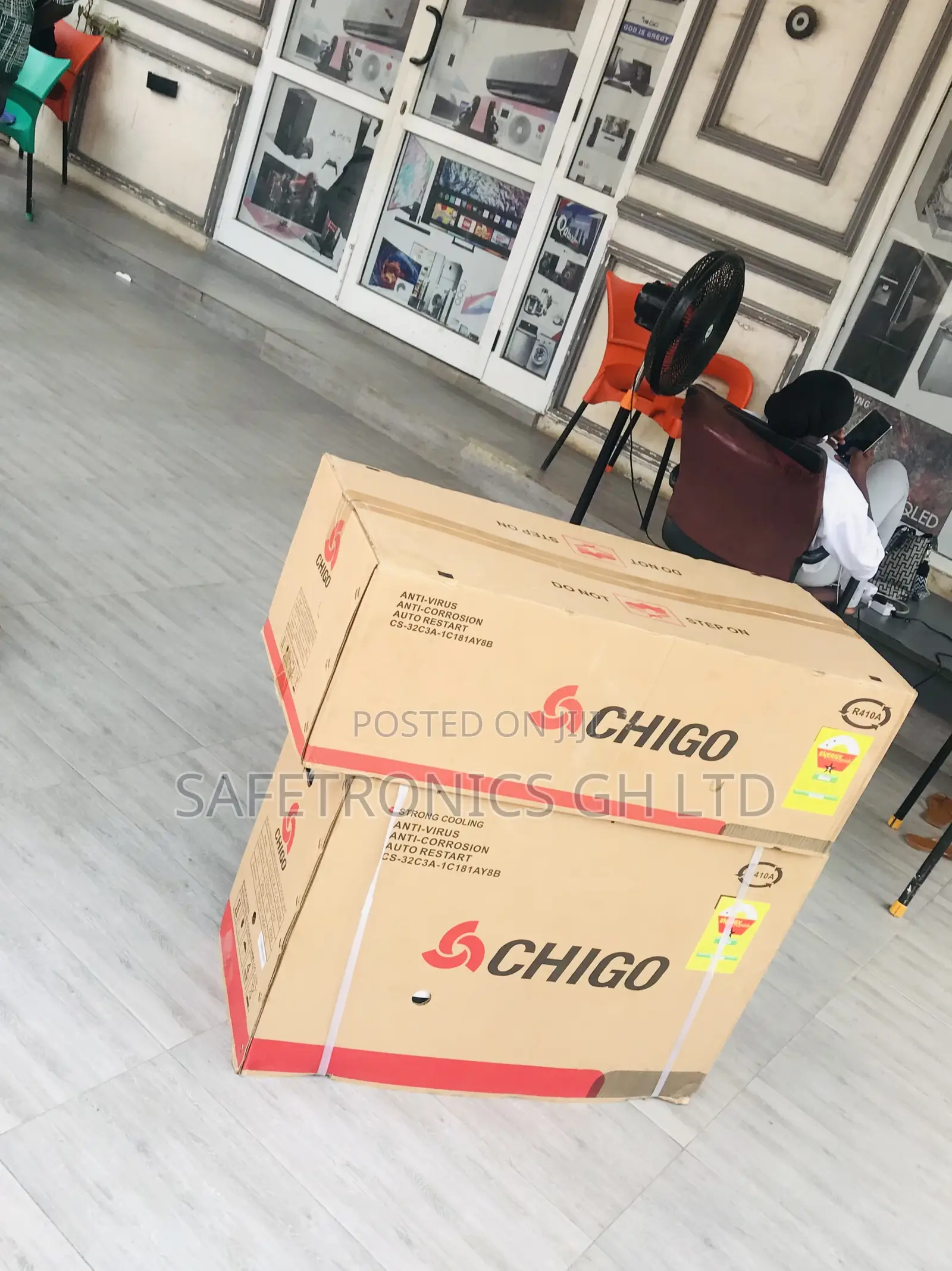Chigo Eco Friendly 2.5 HP Split White R410 AC