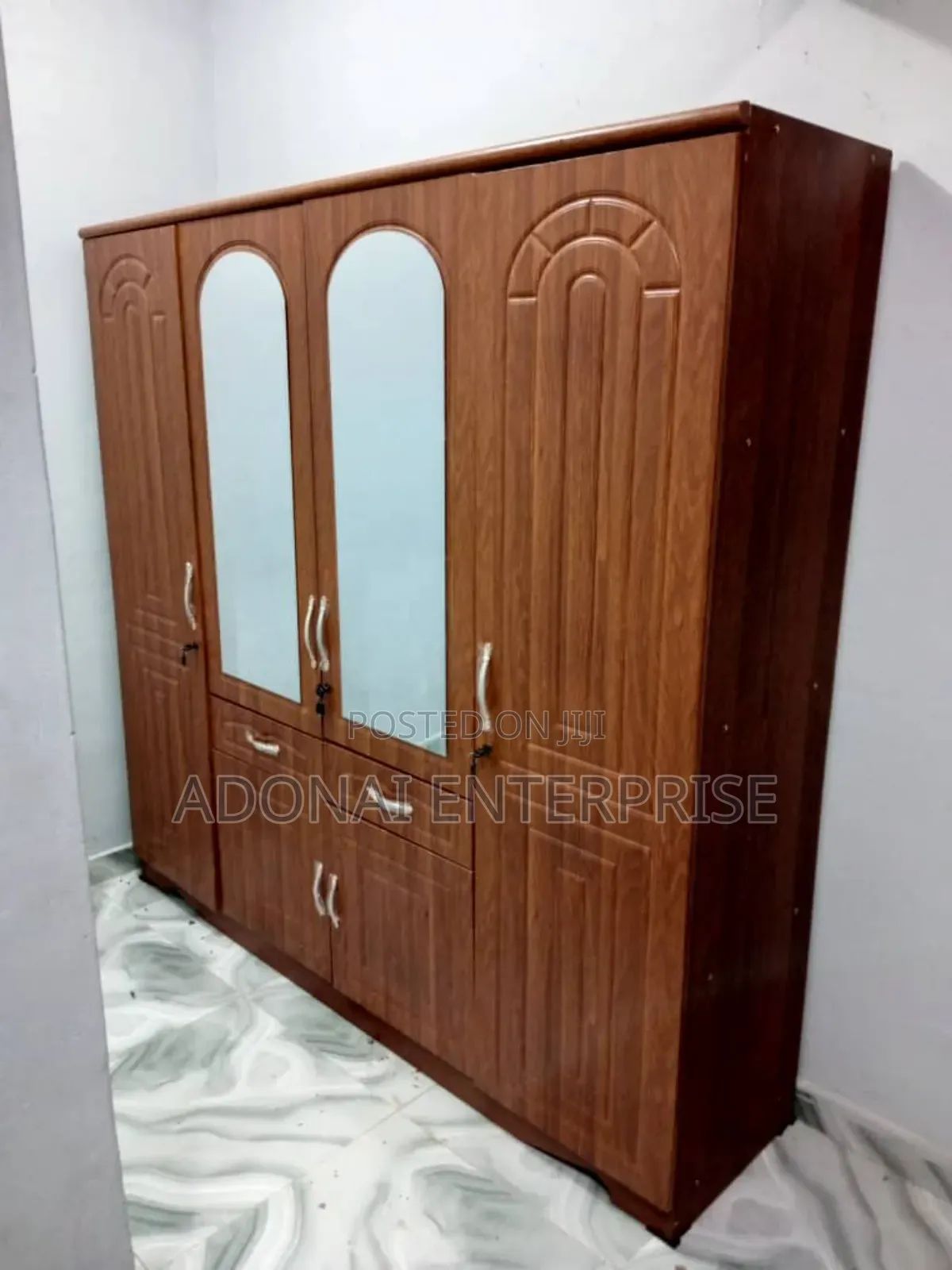 Wardrobe Available BHJX957