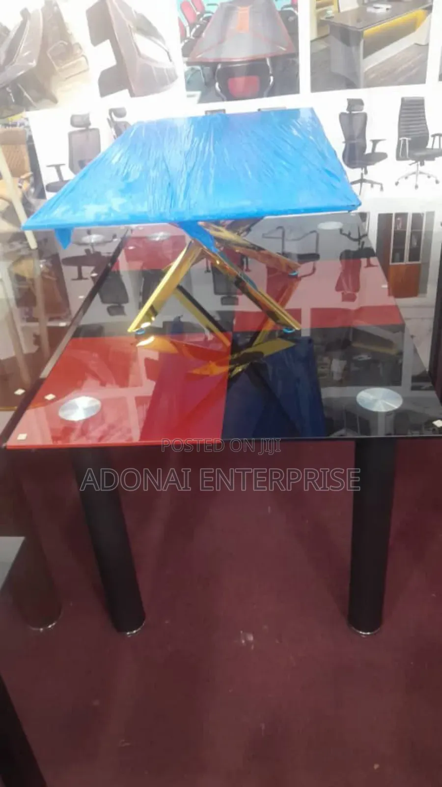Gorgeous Glass Center Table CGR6