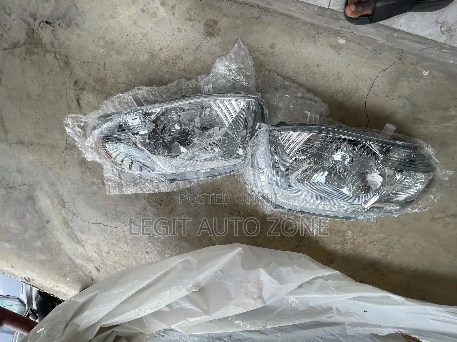 Toyota Highlander 2007,2008,2010,2009,2011 Headlights