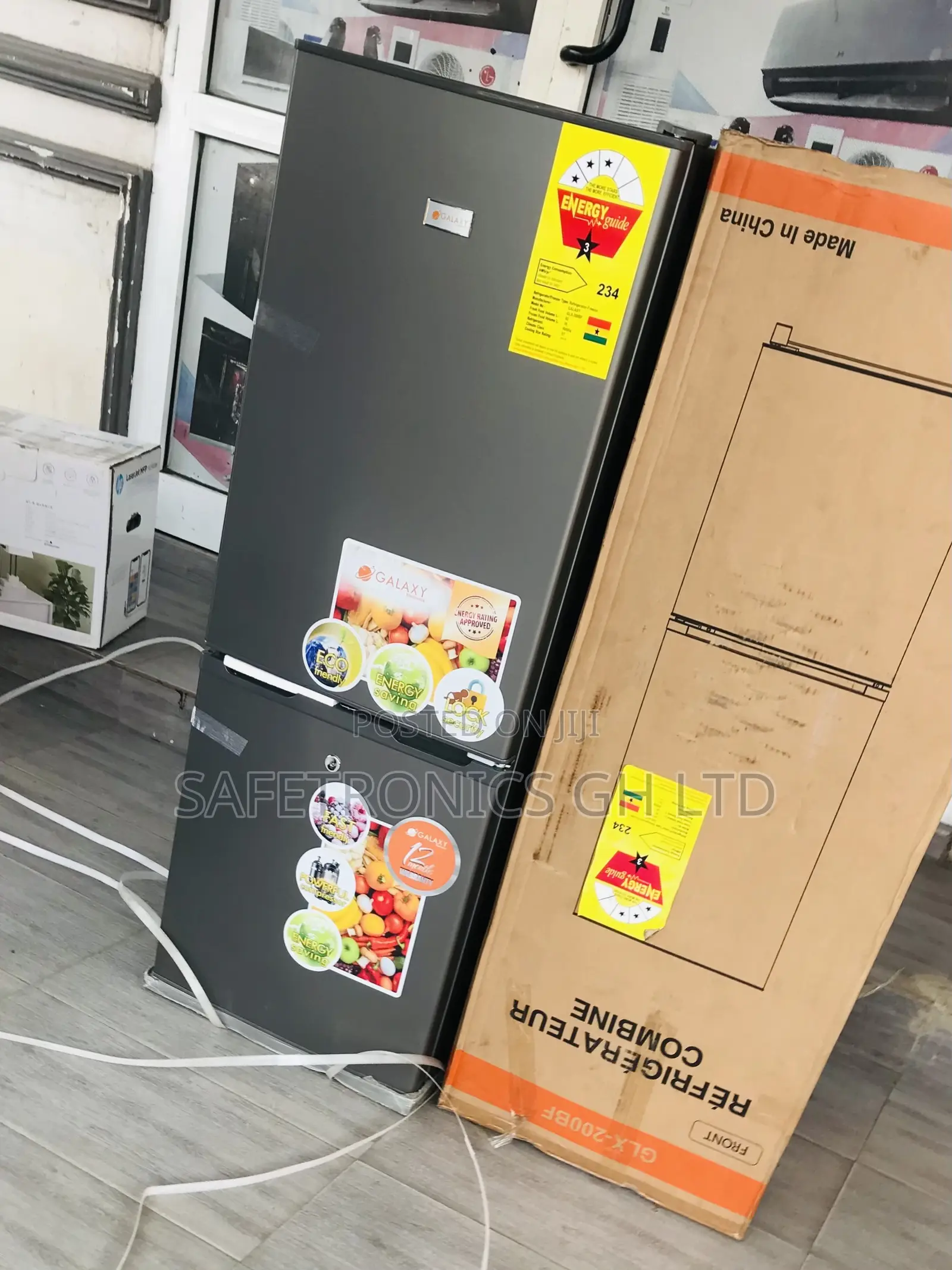 Adorable Galaxy GLX-200tm Top Mount Doubledoor Fridge