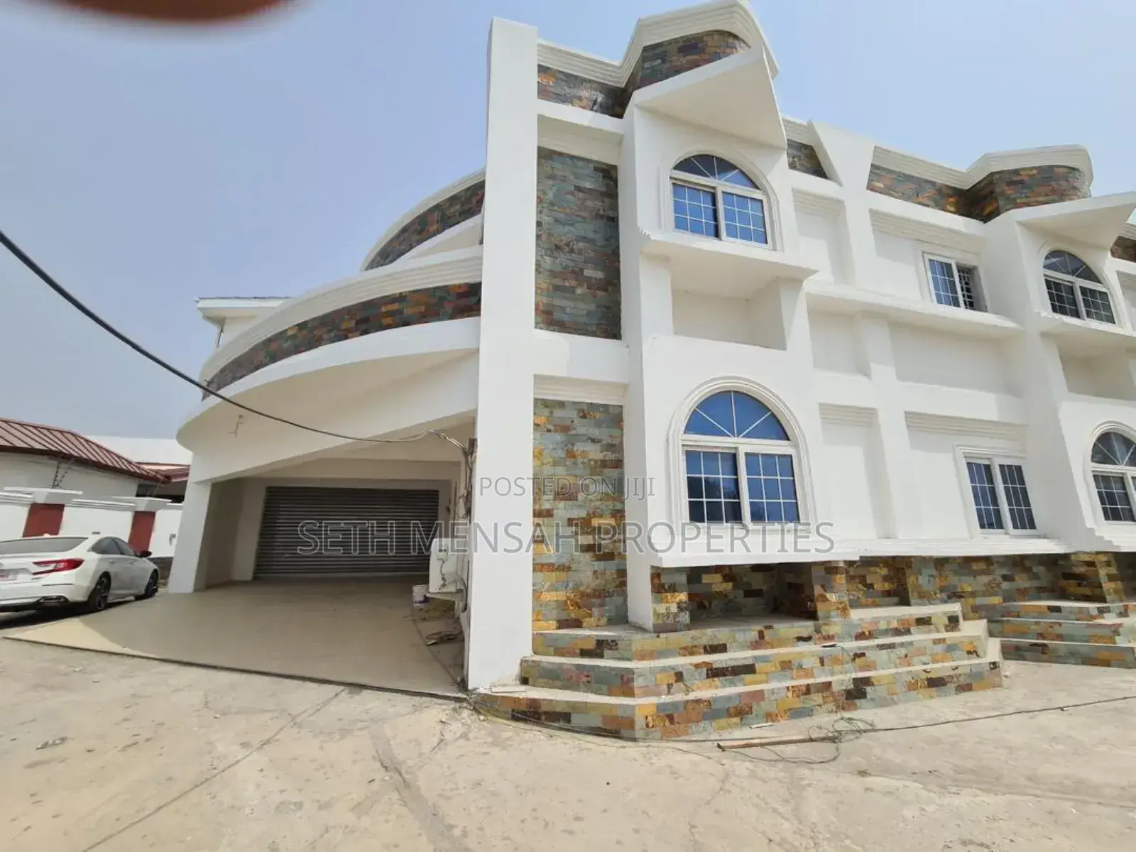6bdrm House in Skm Properties, Tema Metropolitan for sale