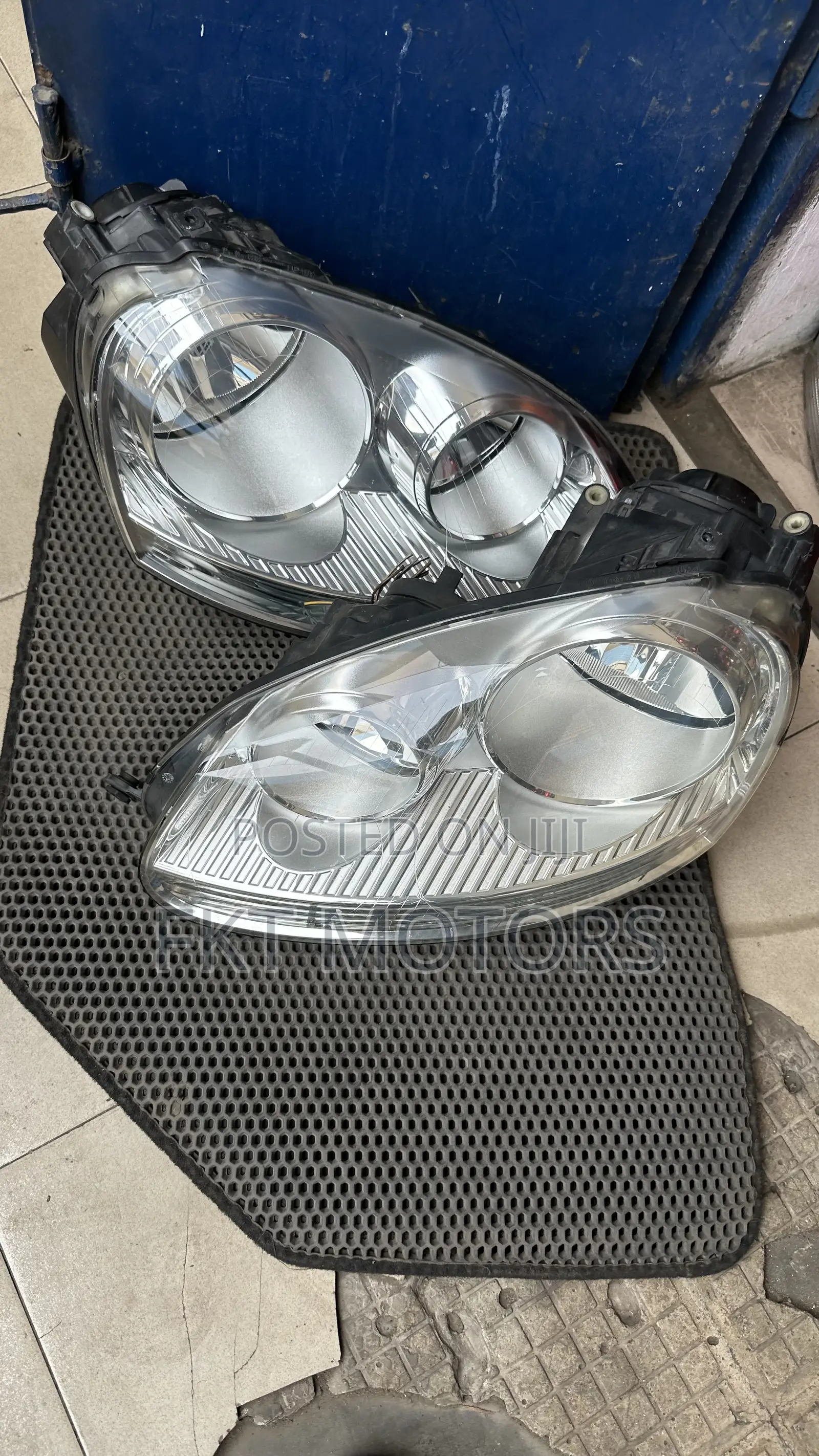 Volkswagen Jetta/Passat Headlight/Taillight Complete 05/06/