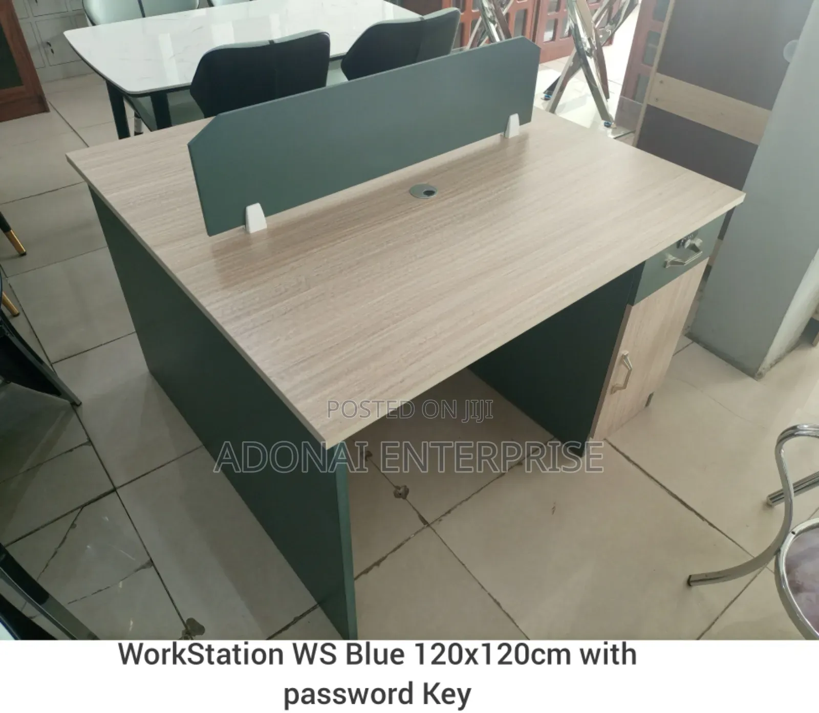 Modernized Workstation WS Blue 120x120cm