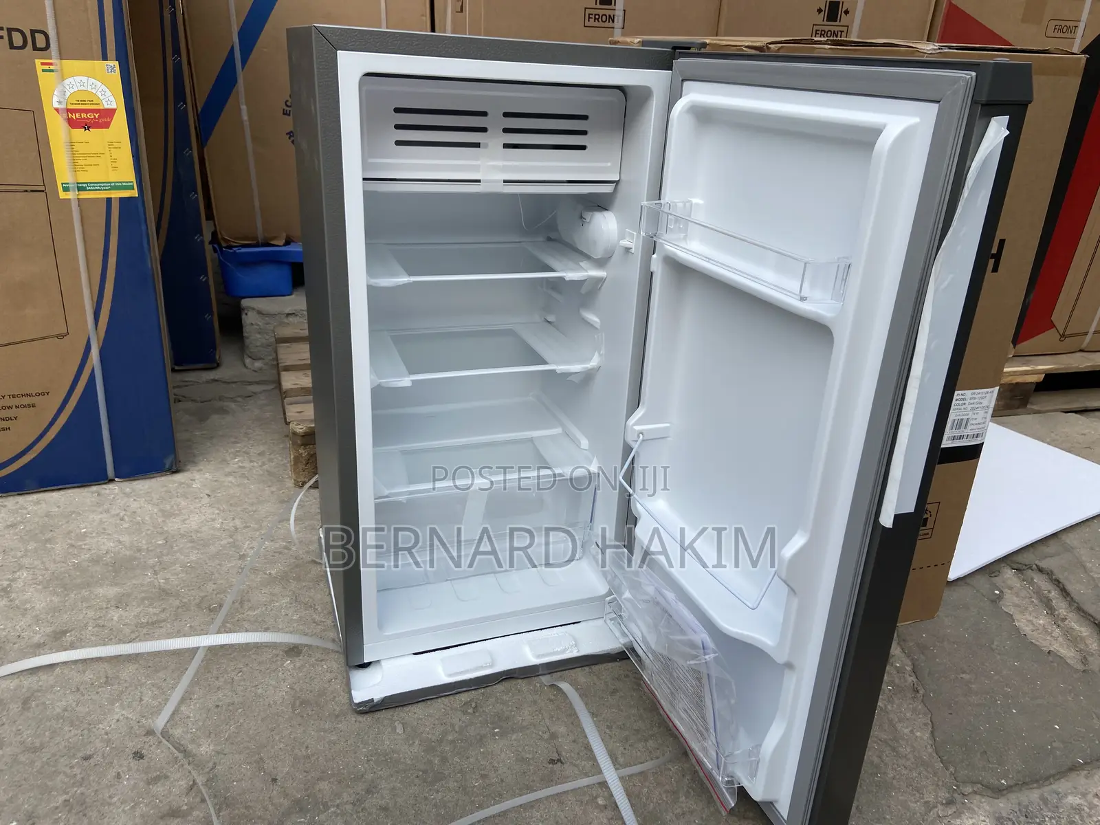 Skyworth Table Top Fridge 83 Litres