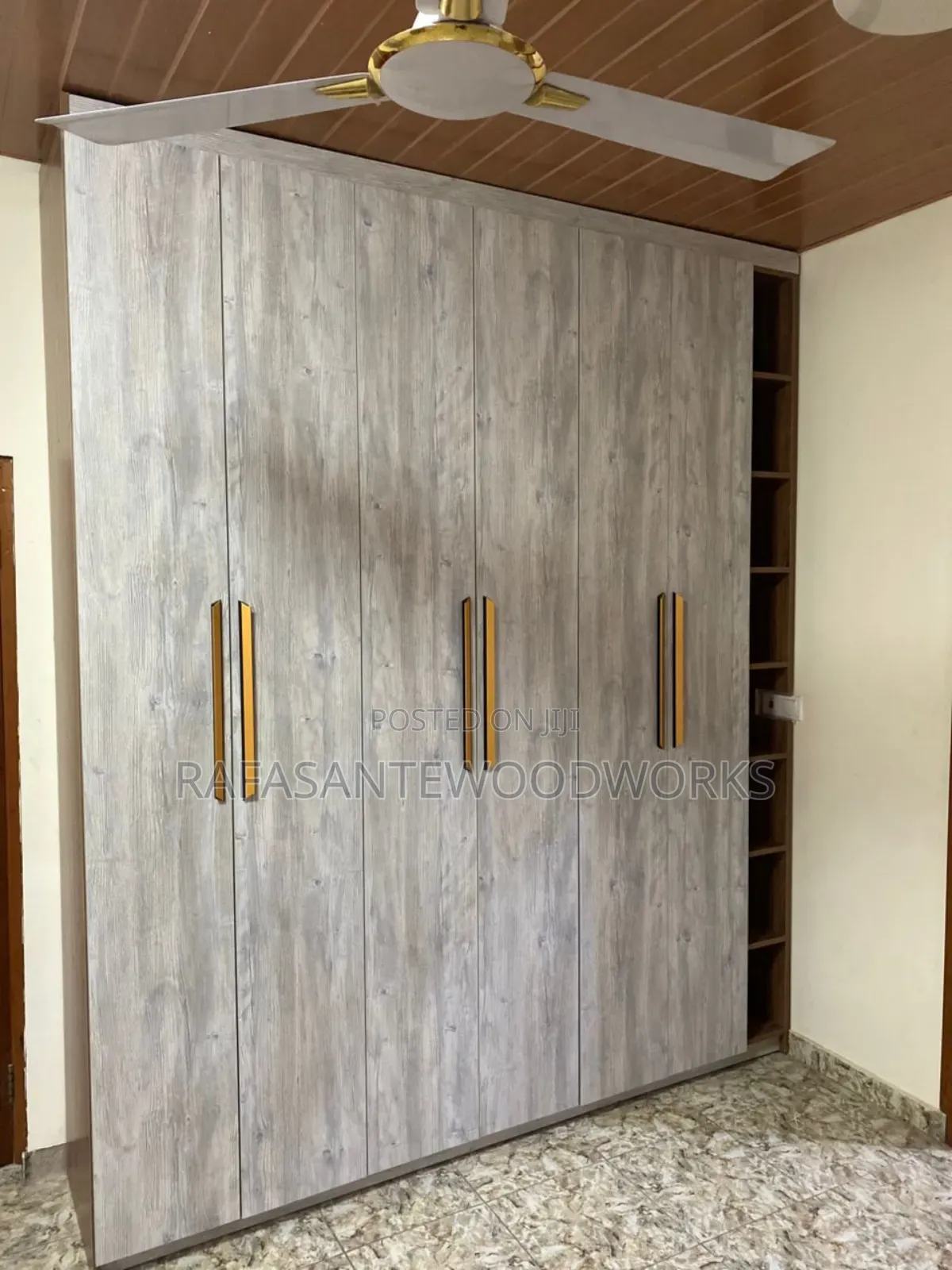 Rafasantewoodworks Wardrobes MDF or Laminated Plywood