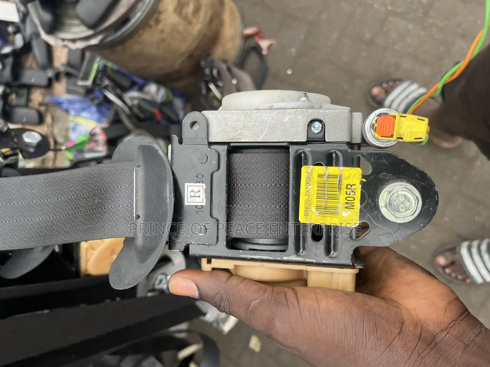 Elantra 2012 2013 Seat Belt Front Pair