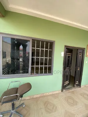 3bdrm Apartment in Lakeside Community 8 for rent