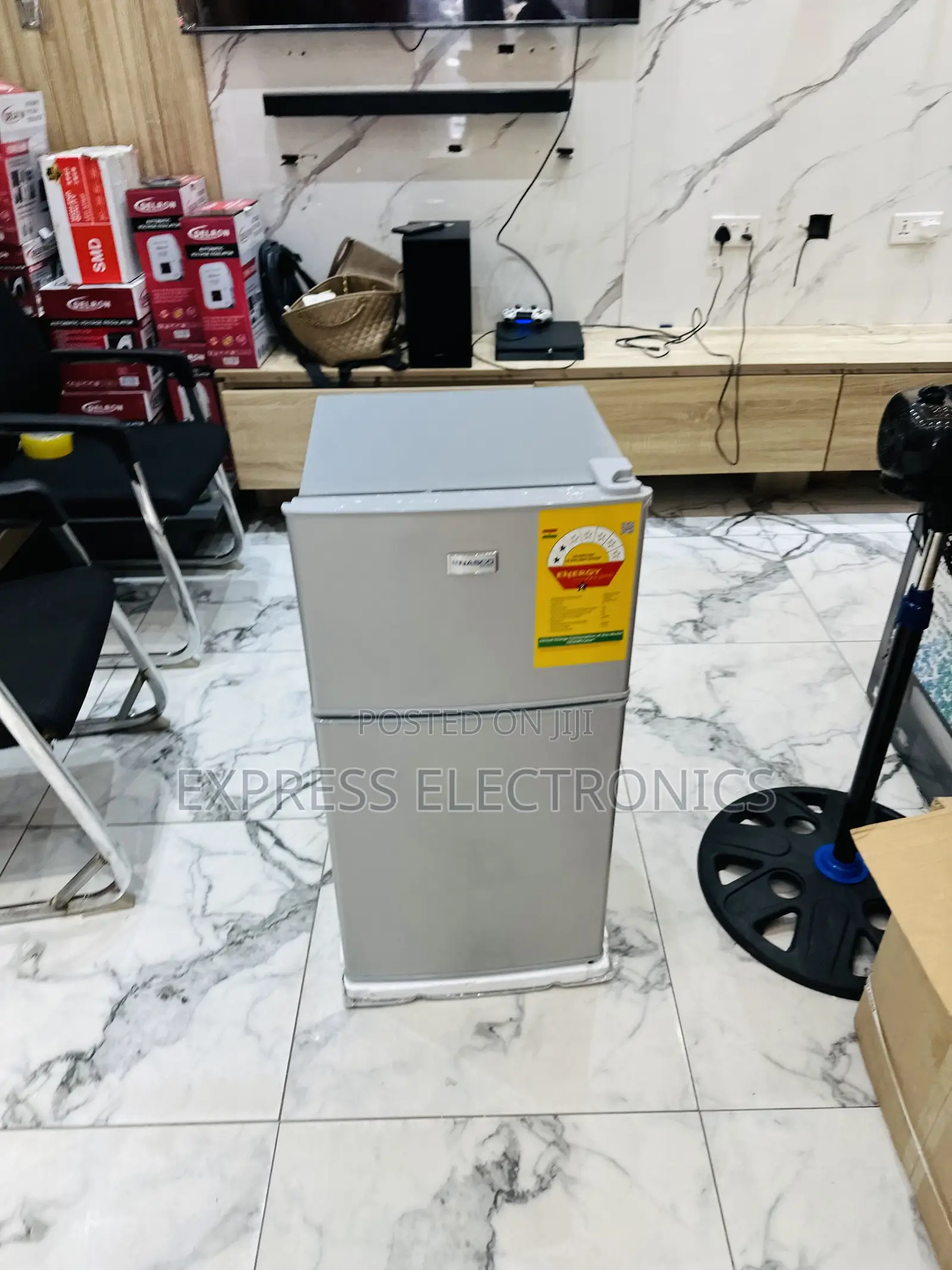 Zealous Sleek Double Door Fridge Nasco Table Top