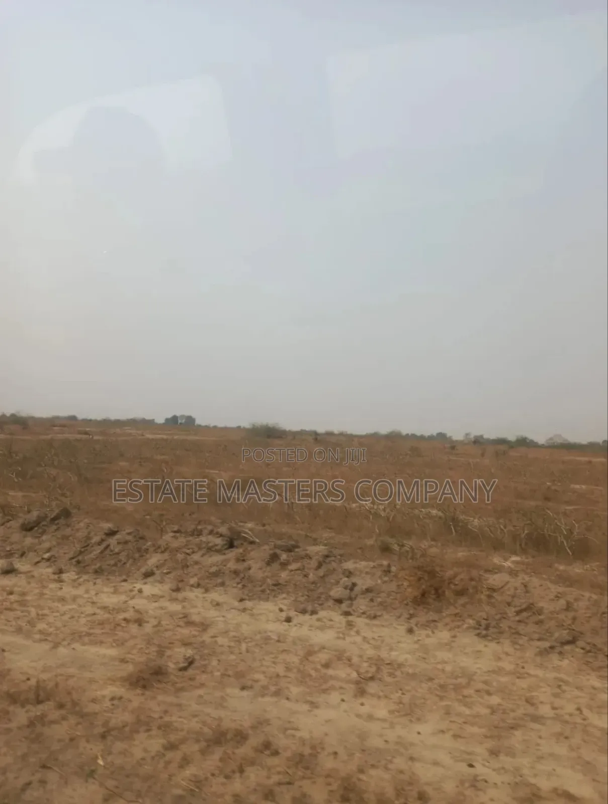 Build in a Captivating Environment at Lakpleku