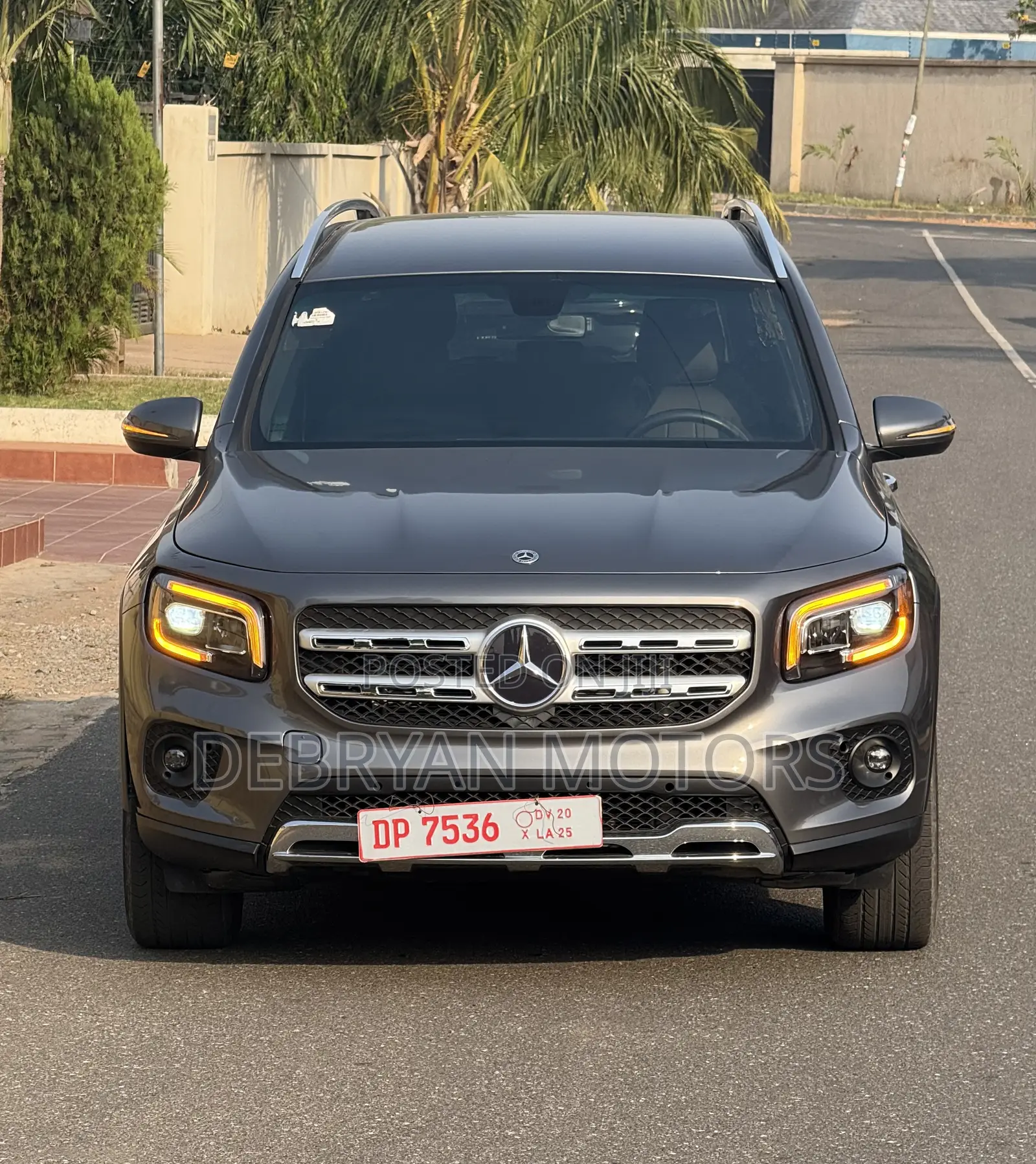 Mercedes-Benz GLB-Class GLB 250 4MATIC 2022 Gray