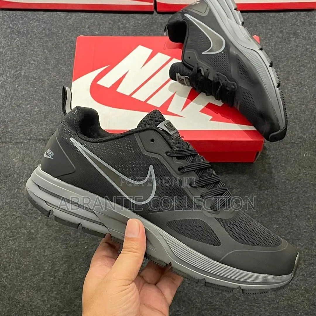 Nike Air Max Unisex Sneaker Black/White