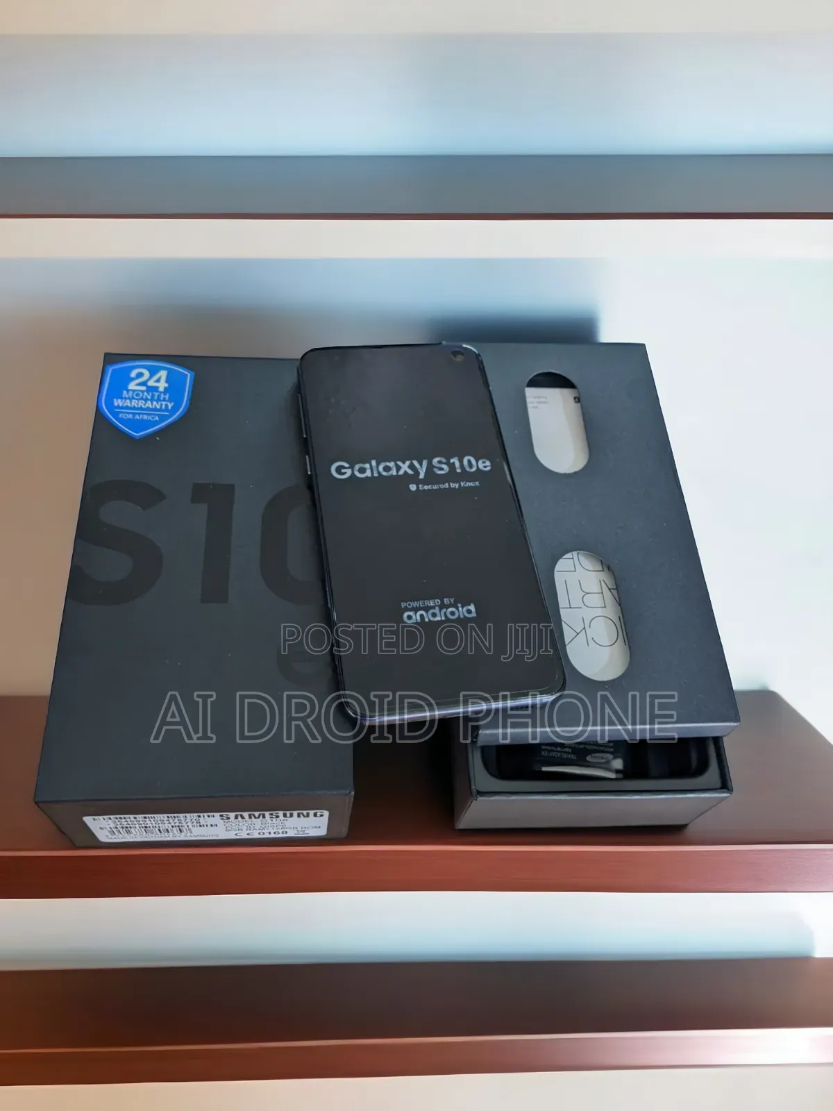 New Samsung Galaxy S10e 128 GB Gray