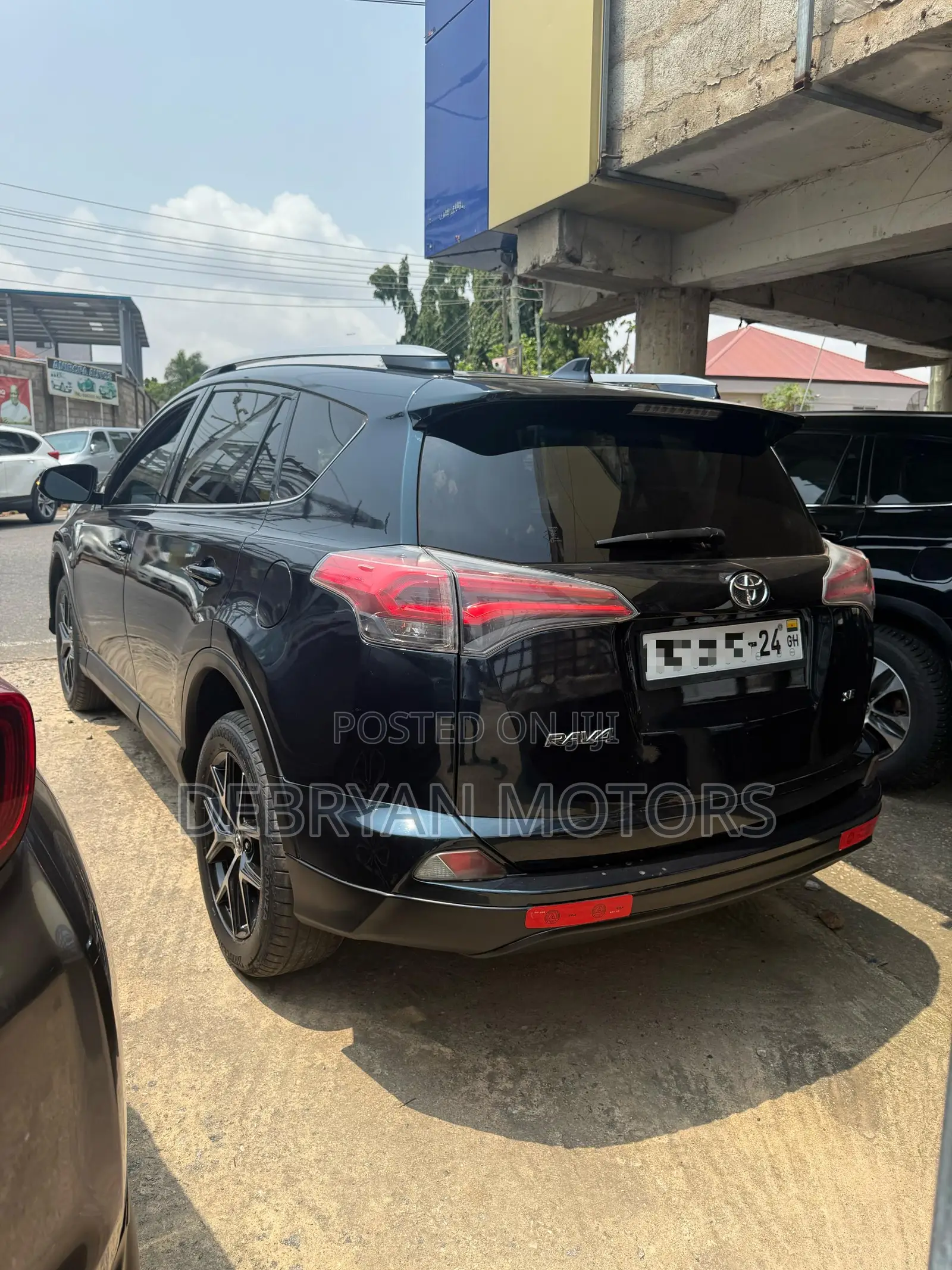 Toyota RAV4 SE AWD (2.5L 4cyl 6A) 2017 Blue