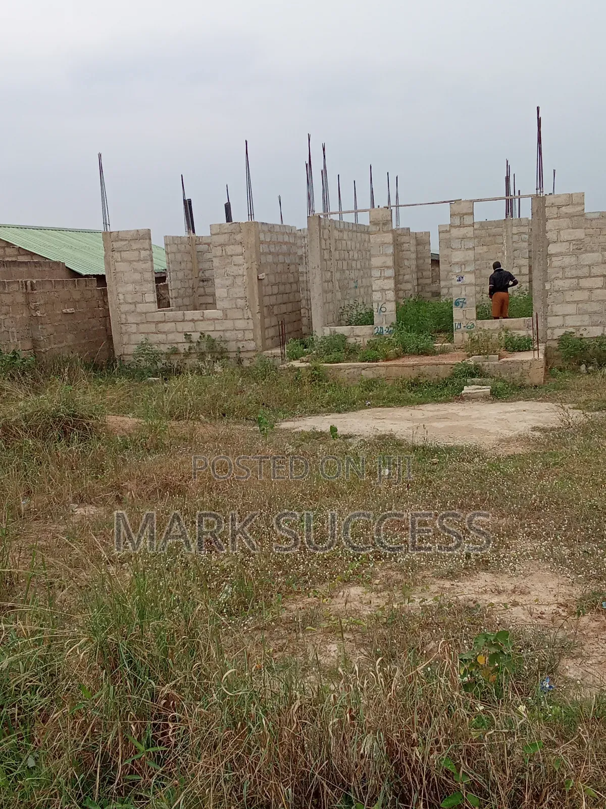 6bdrm Duplex in Kasoa for sale