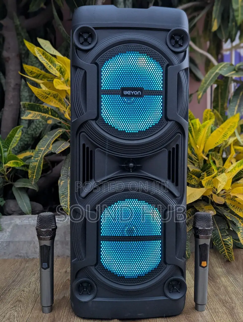 Outdoor Wireless Bluetooth Speaker With Microphone - Black