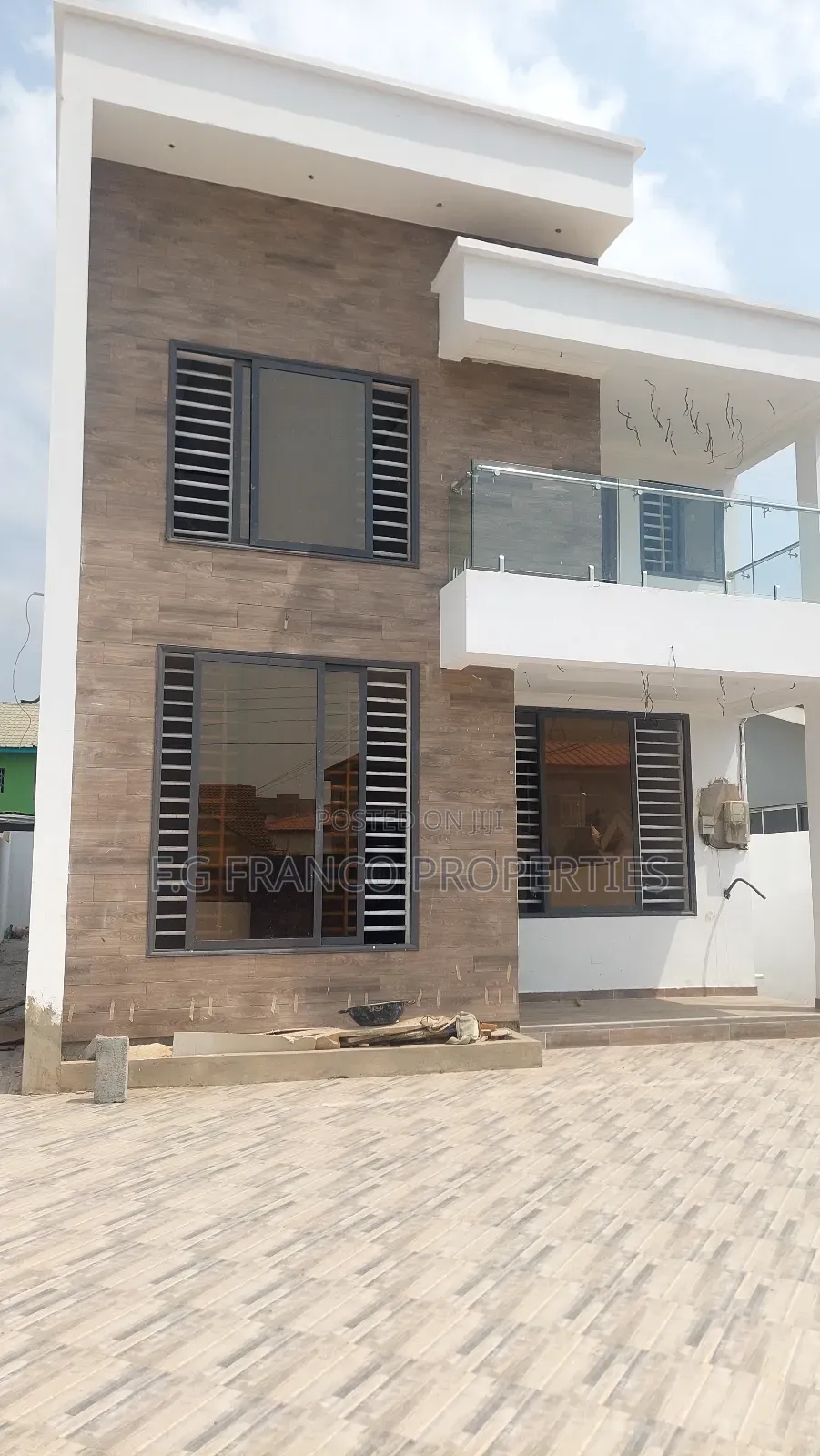 4bdrm House in Kg.Franco Properties, Spintex for sale
