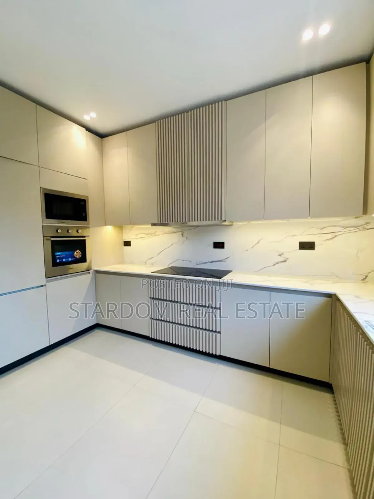 4bdrm Duplex in Dzorwulu for sale