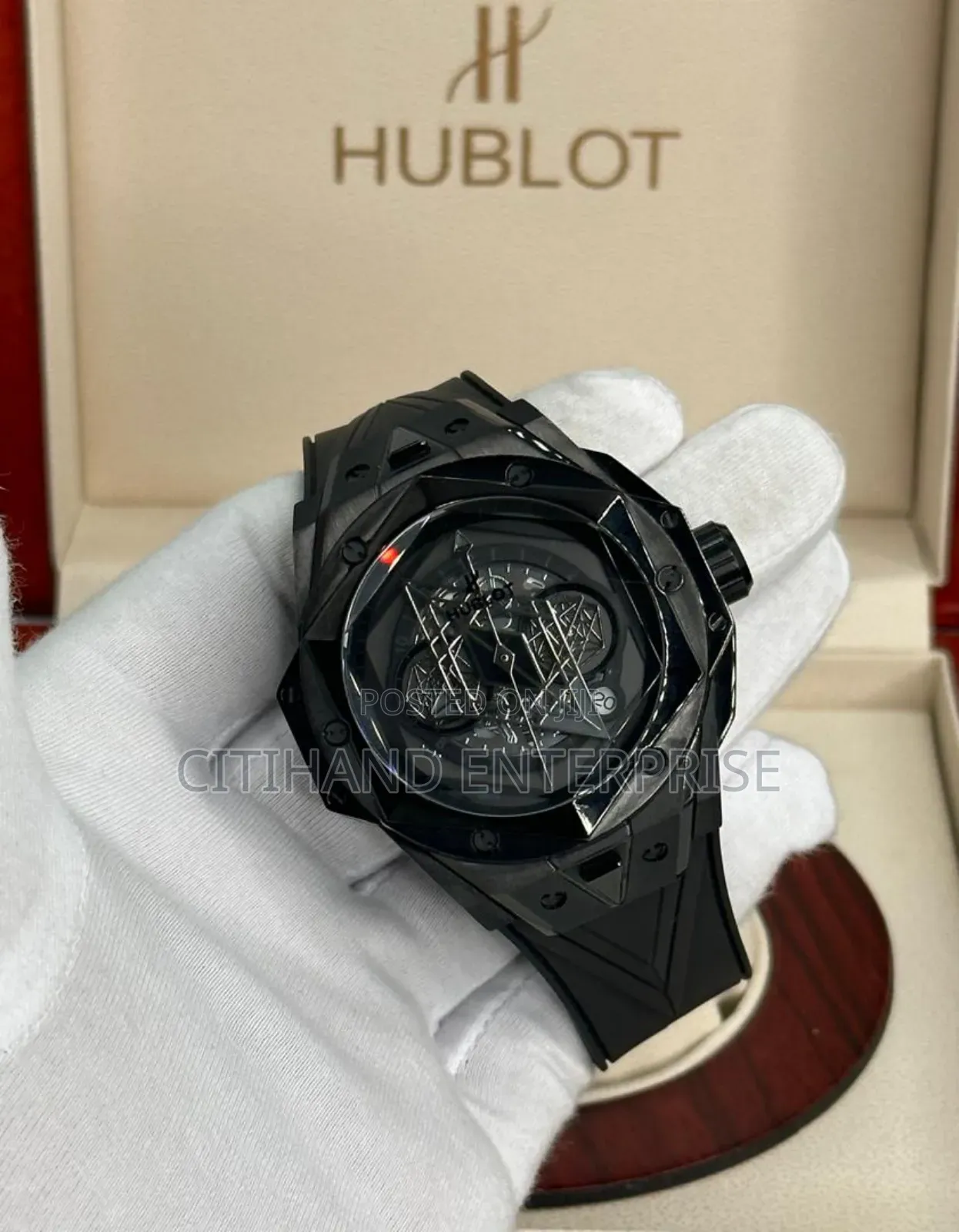 Highly Classy Hublot Watch - Limited!