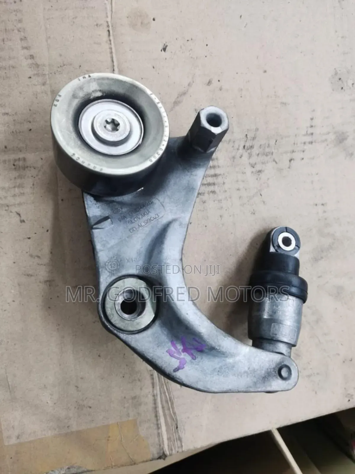 Honda Civic 2012-15 Belt Tensioner. Original