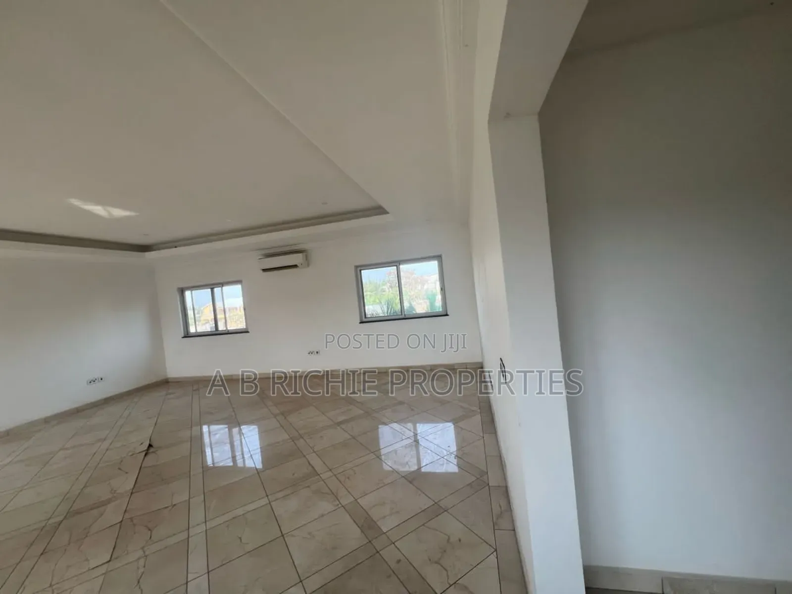 5bdrm Mansion in Ab Richie Properties, East Legon for sale