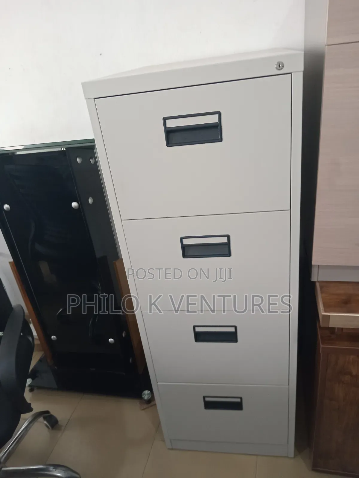 4drawers Cabinet for Cool Price 2500