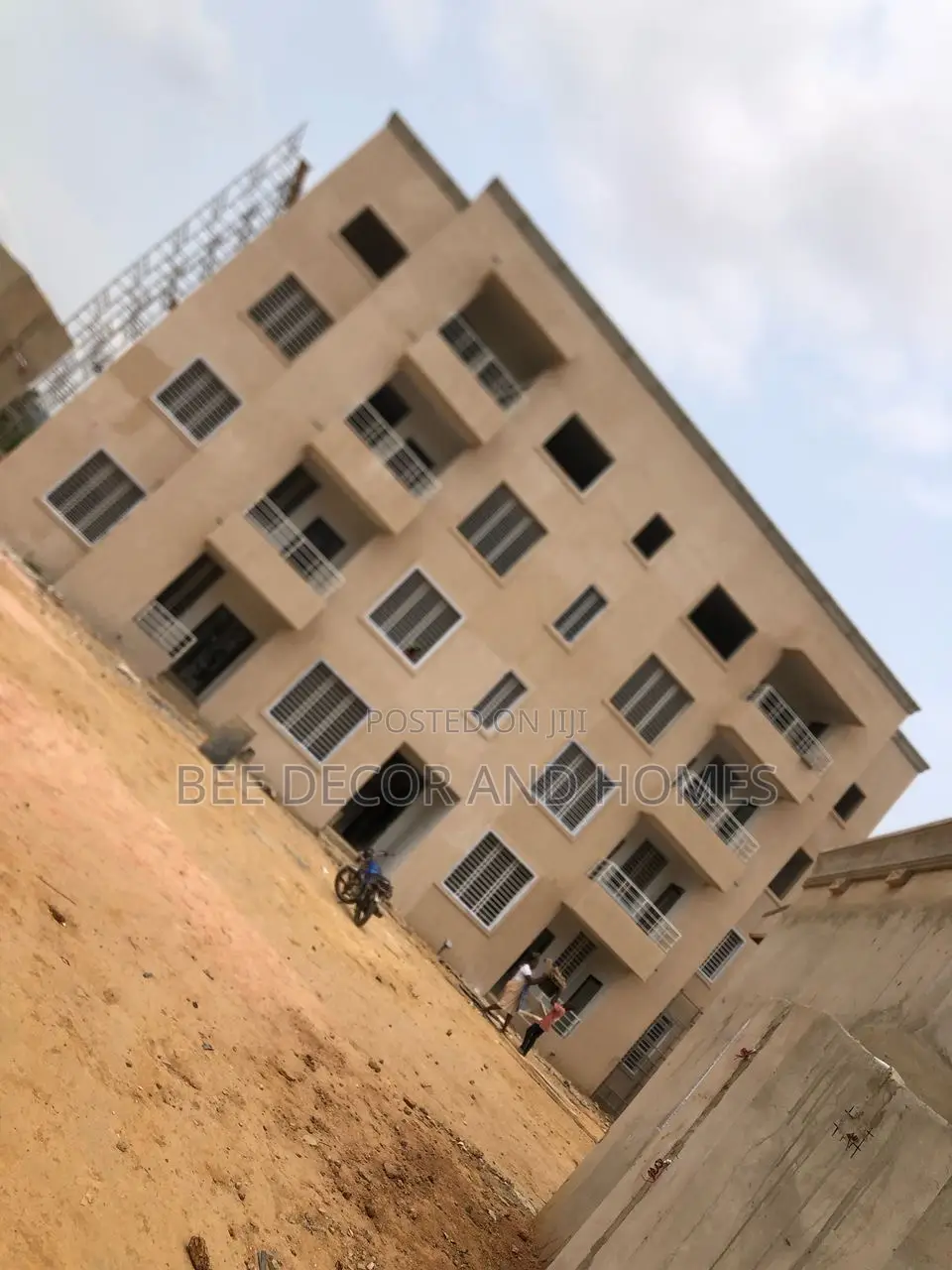2bdrm Apartment in Bee Decor & Homes, Oyarifa for rent