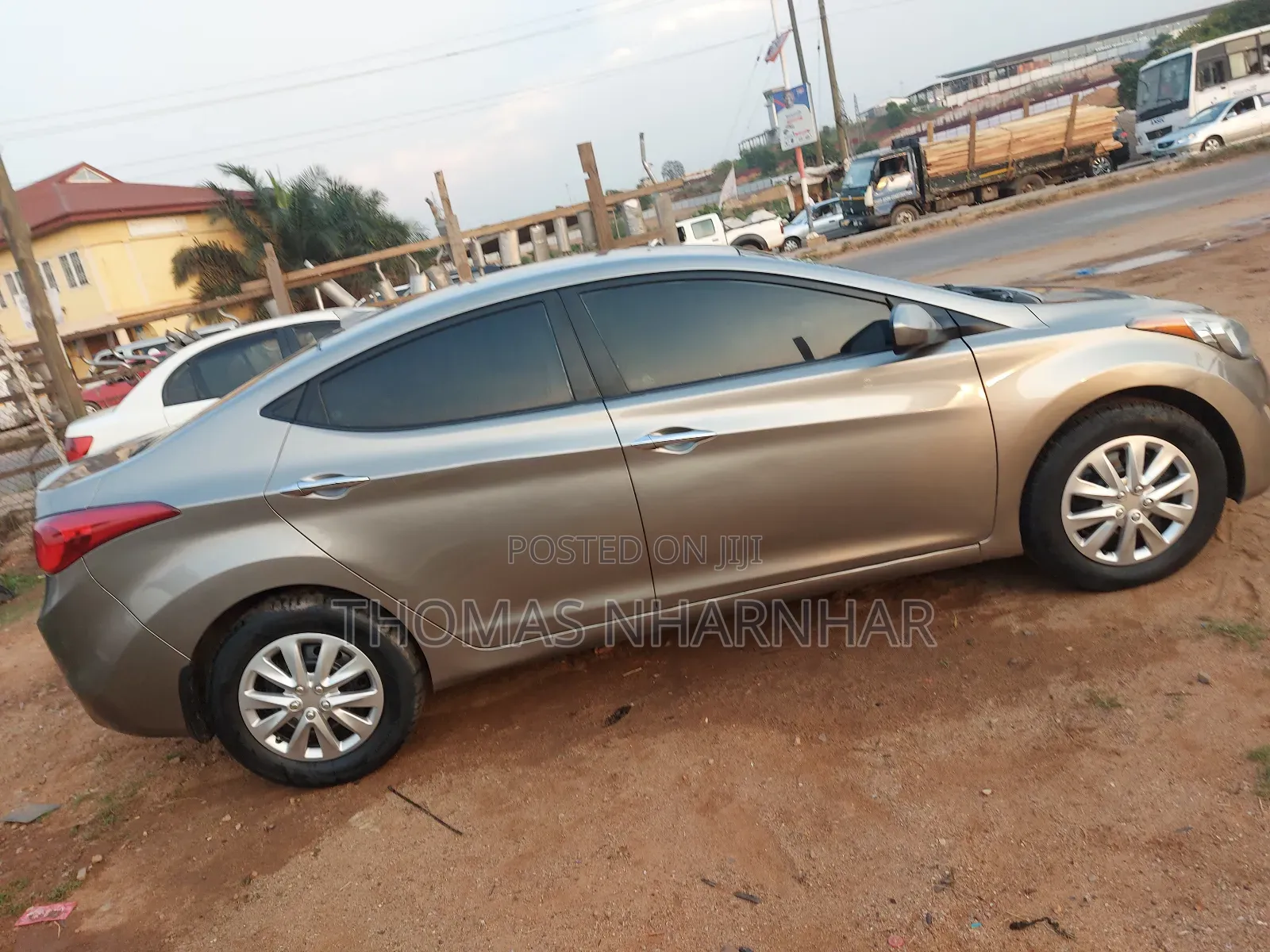 Hyundai Elantra GLS Sedan FWD (1.8L 4cyl 6A) 2013 Brown
