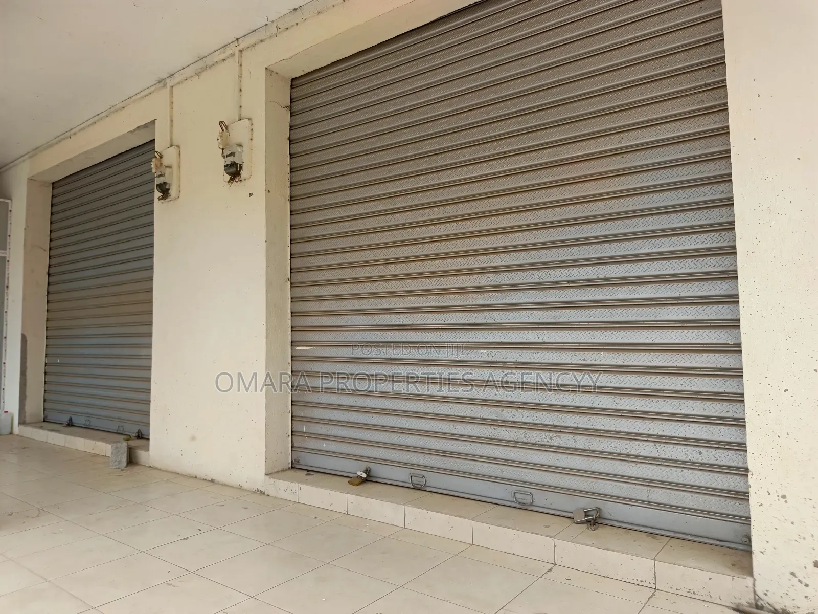Spacious Shop at Adenta