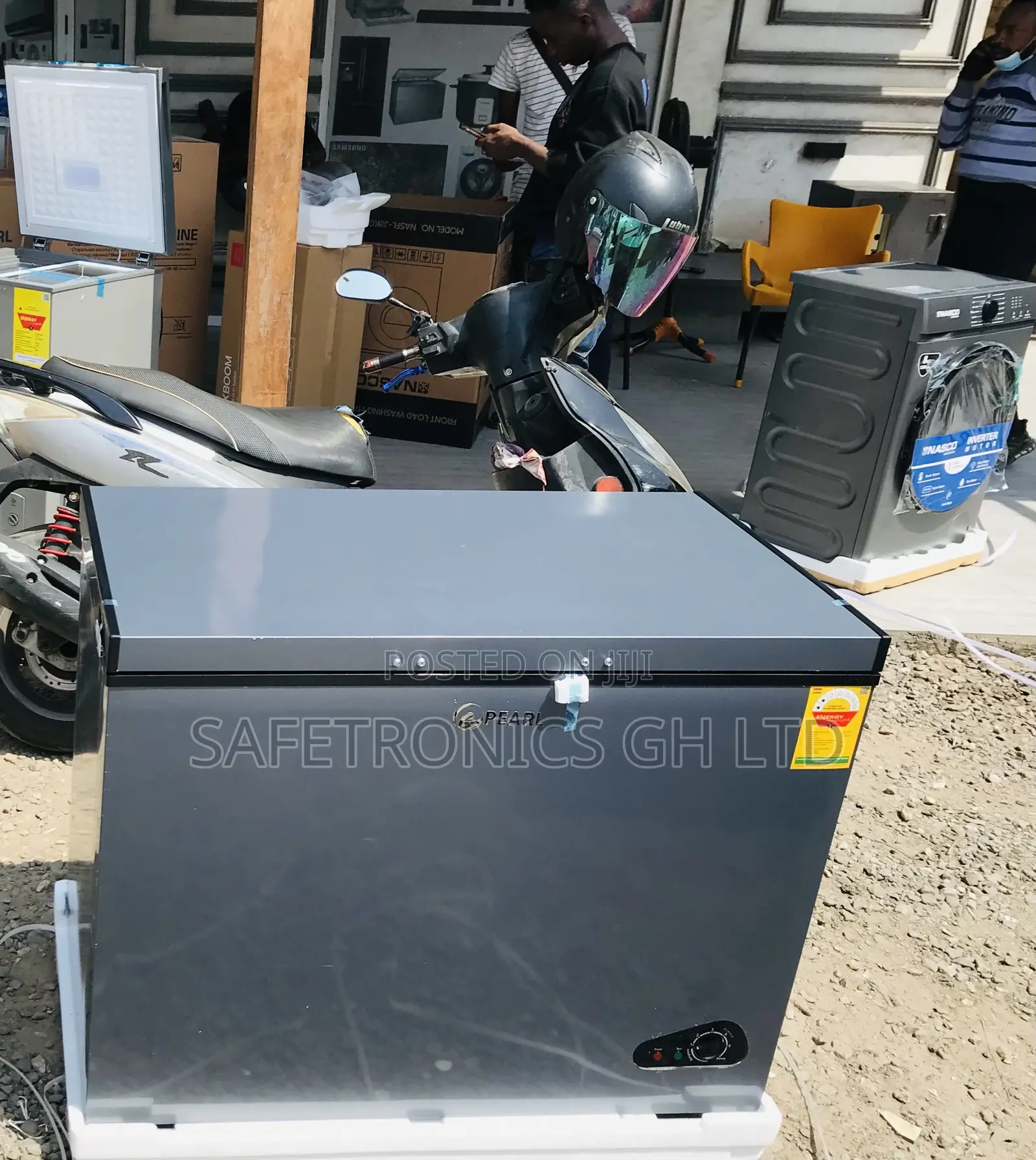 Singledoor Pearl PCF-3007-25y Dark Frosty 250L Chestfreezer