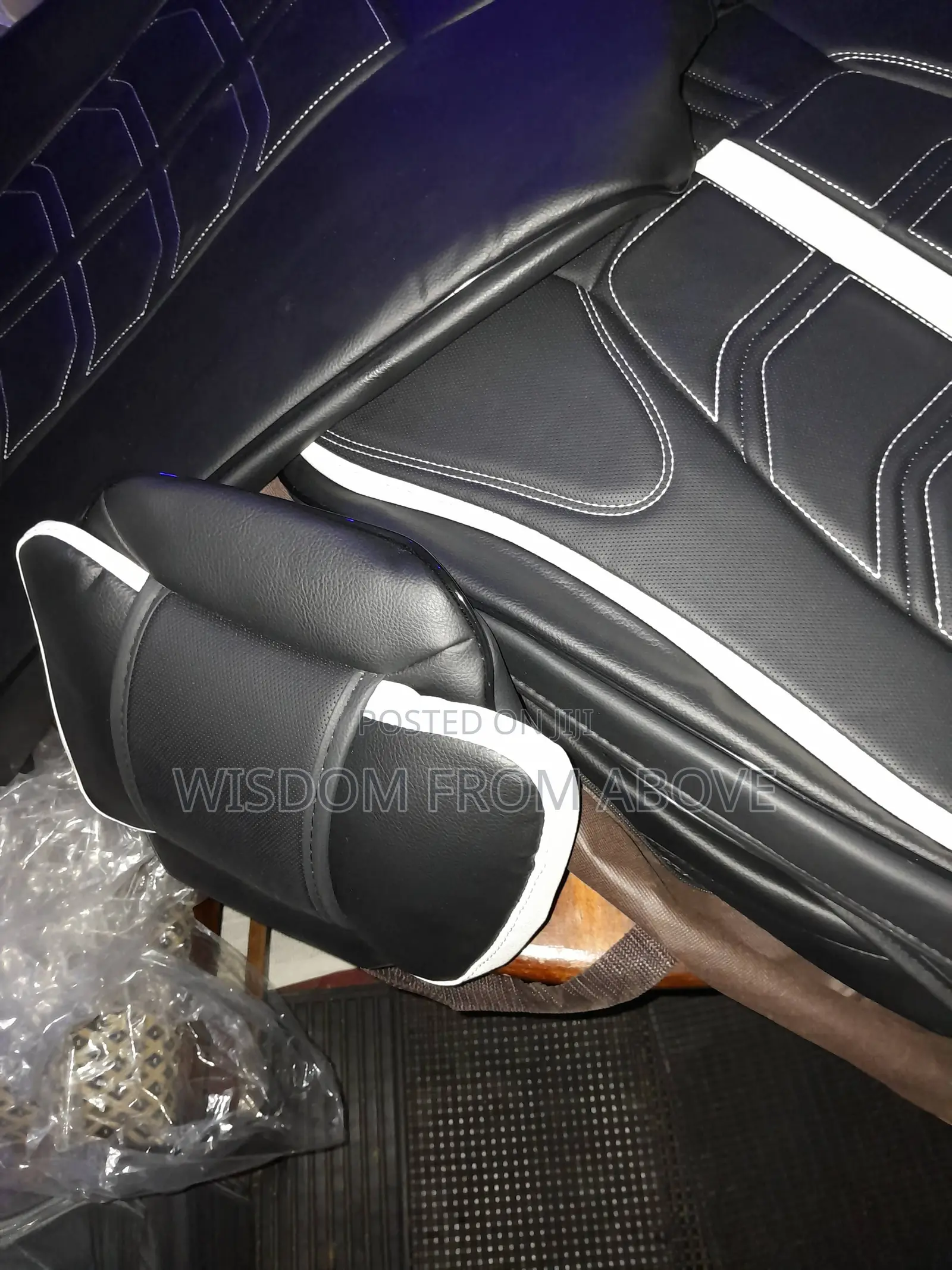 Premium Car Seat Covers – Elevate Your Ride in Style!
