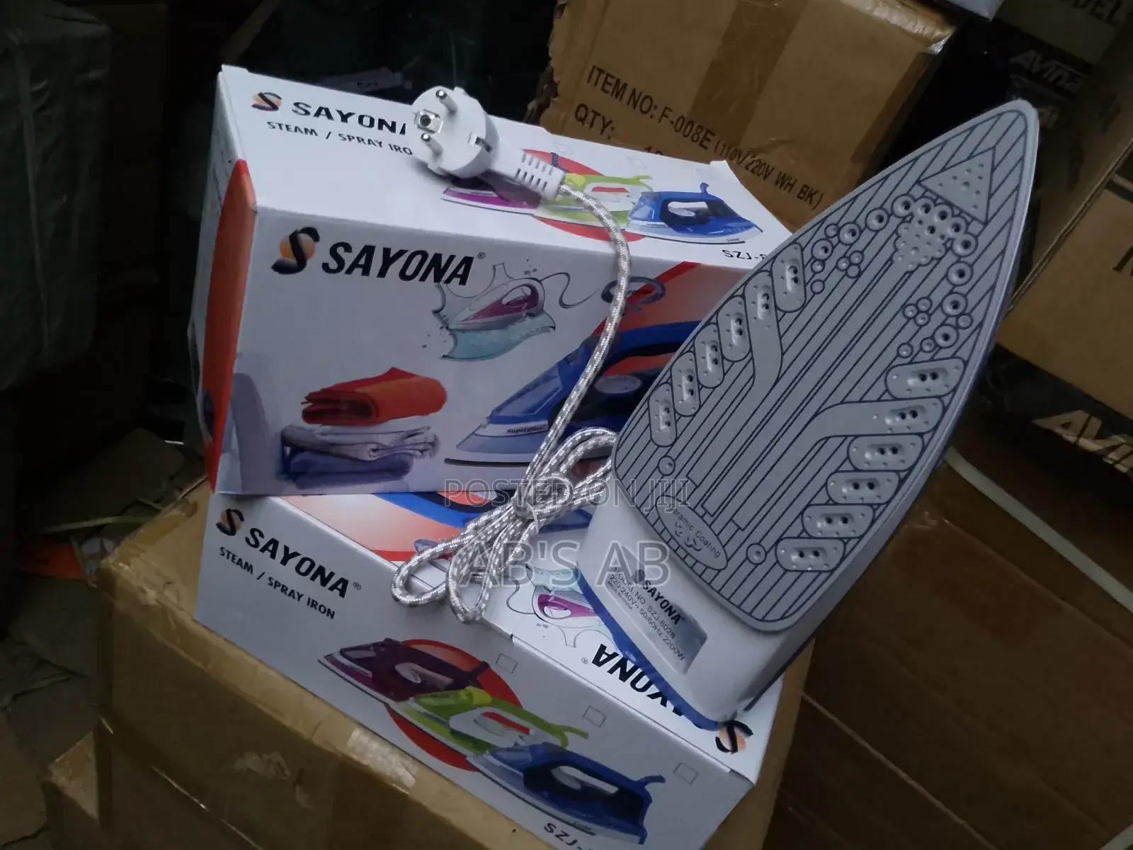 Sayona Steam Iron