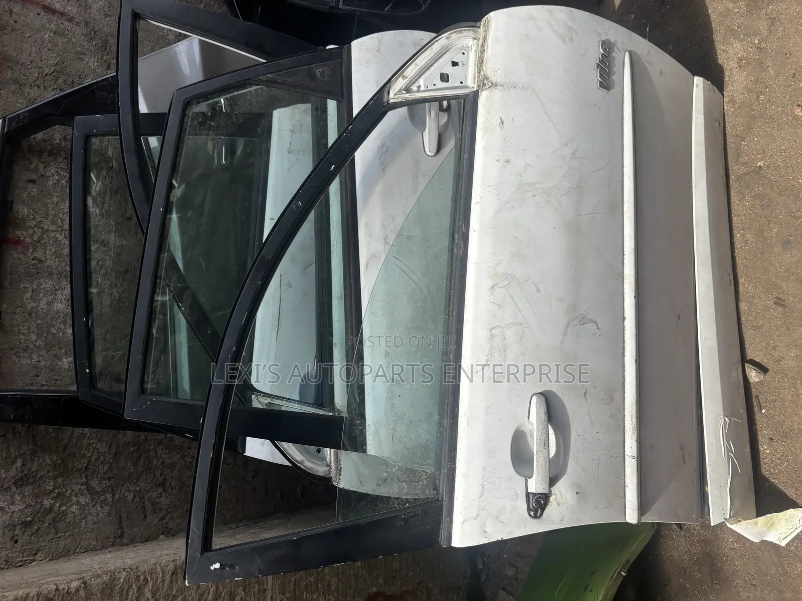Pontiacvibe 2002,2005 Doors Available