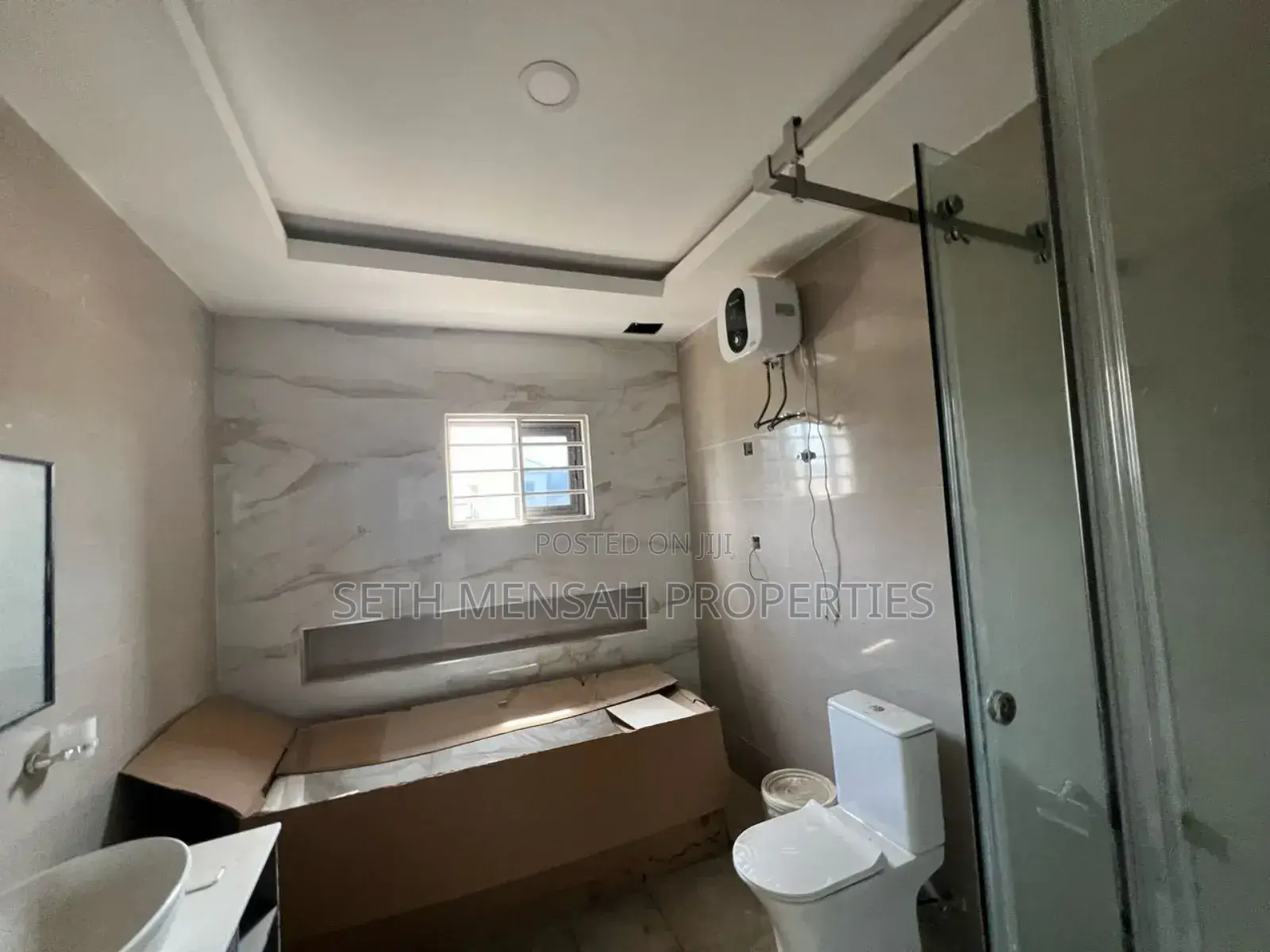 5bdrm House in Sakumono Estate for sale