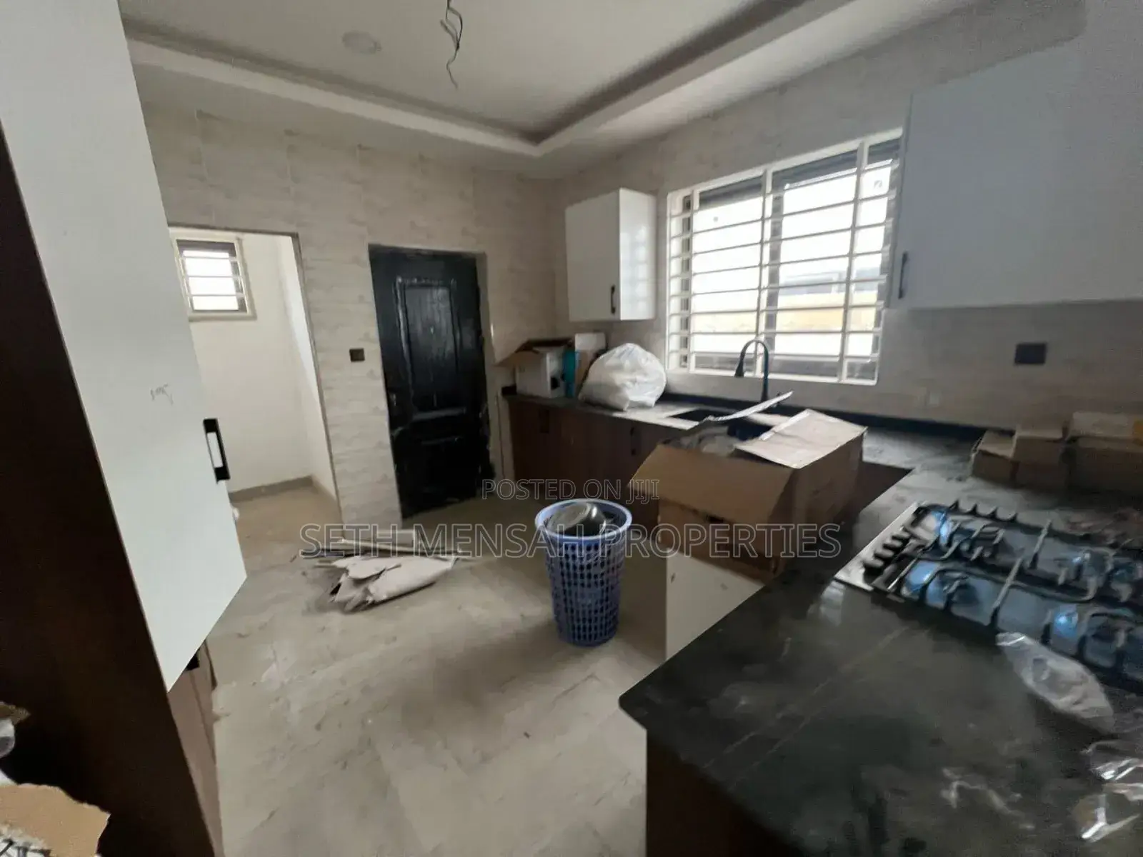 5bdrm House in Sakumono Estate for sale